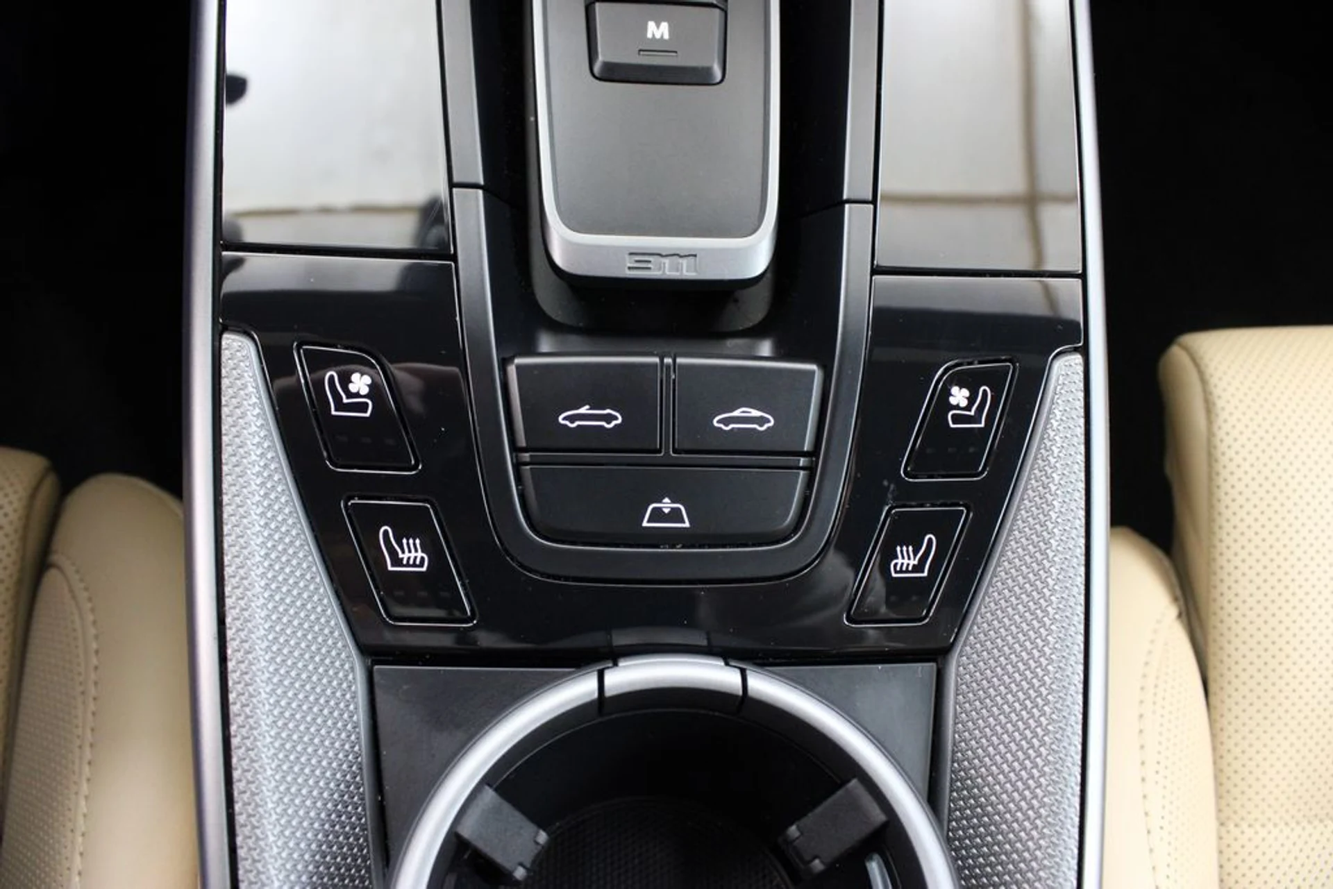 mph035_3690206961_7c2e2c3cbb111b108b3208213736596ax_2a42ac7c3d