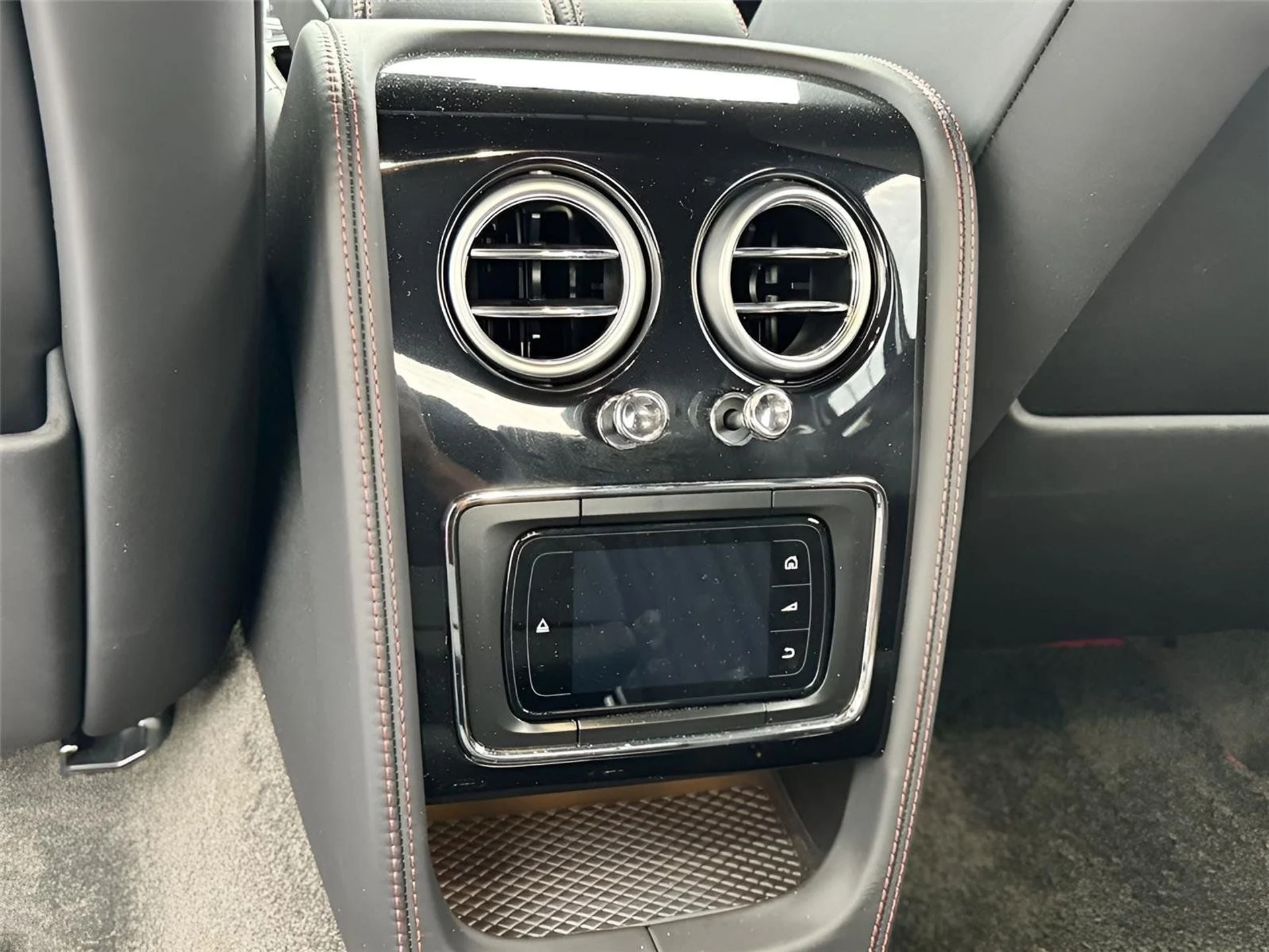 mph035_3695865075_0358a9667749ffb8c62a0aa57409b9b5_fbf29da68a