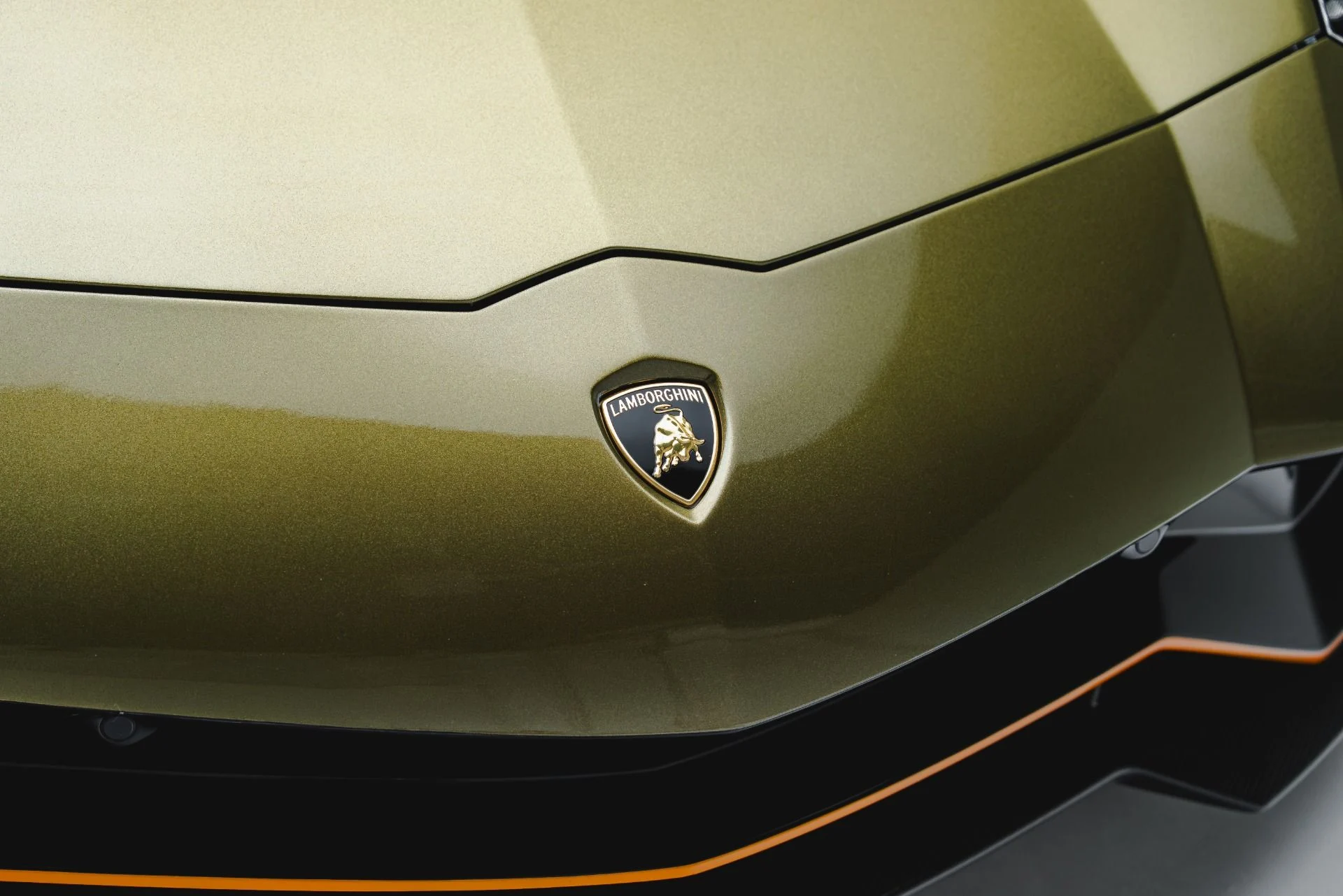 mph035_3707169628_Used_2022_Lamborghini_Aventador_LP_780_4_Ultimae_1792689412_f338367528