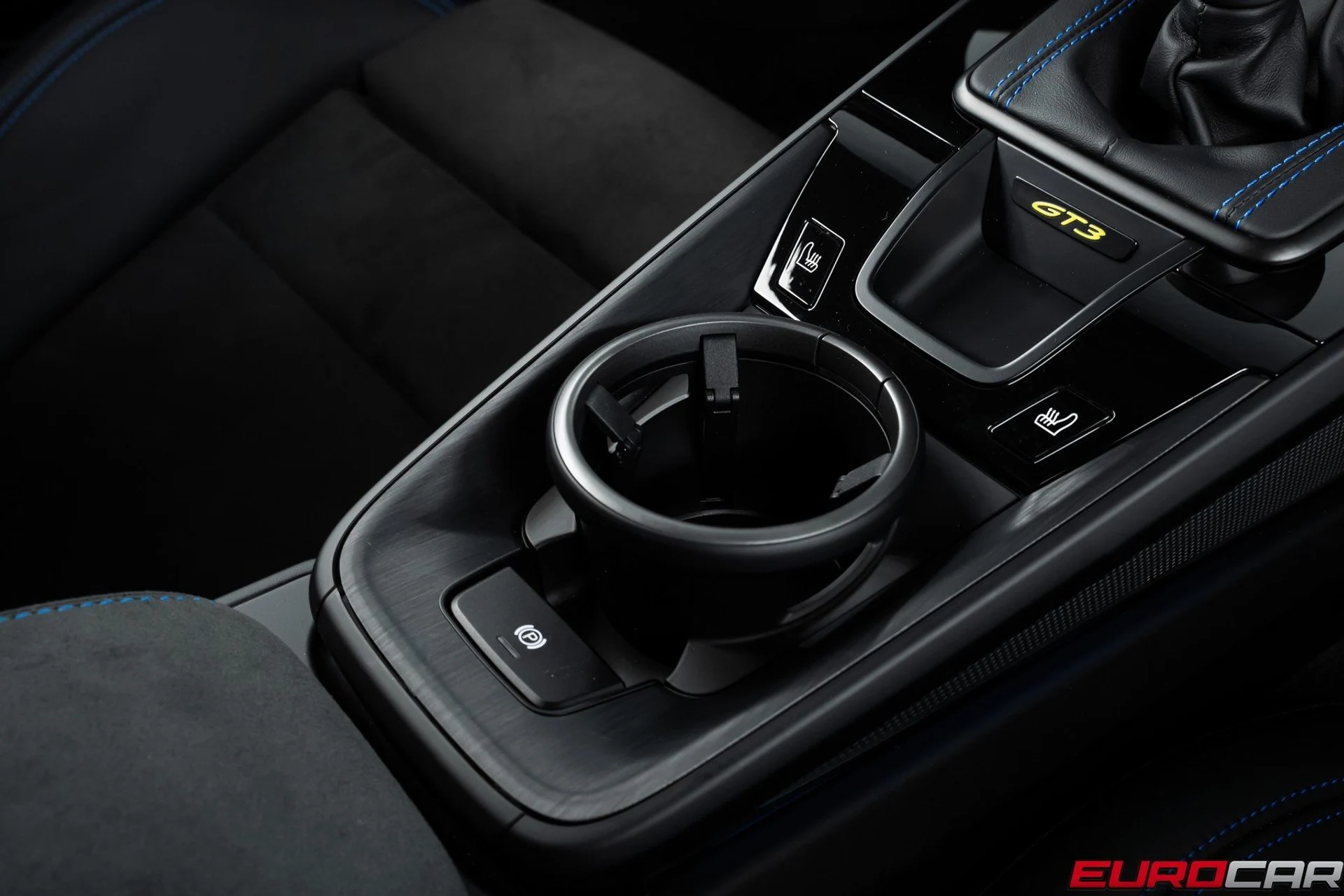 mph035_3709610926_image_36_5da55050f6