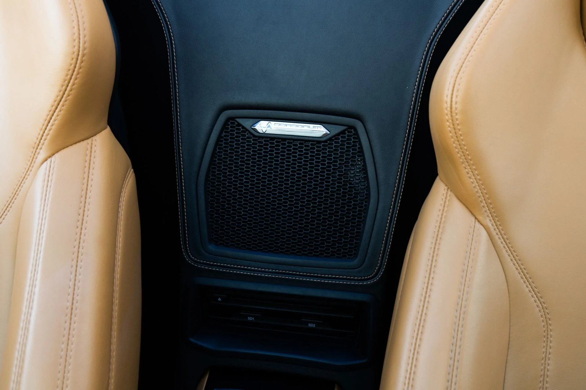 mph035_3714148956_Used_2018_Lamborghini_Huracan_LP_580_2_Spyder_1753308023_0b719a0daa
