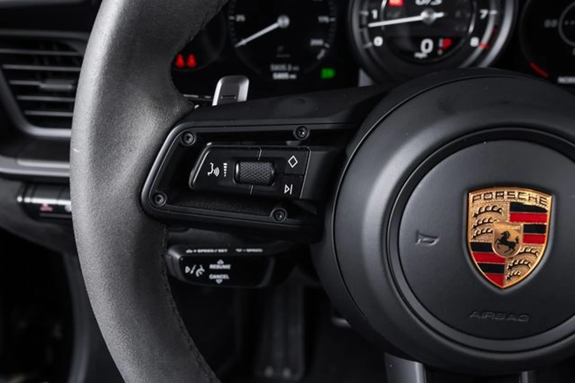 mph035_3724958190_c66e276204024dc7d32a82988c0ec97fx_d78d6ef3b6