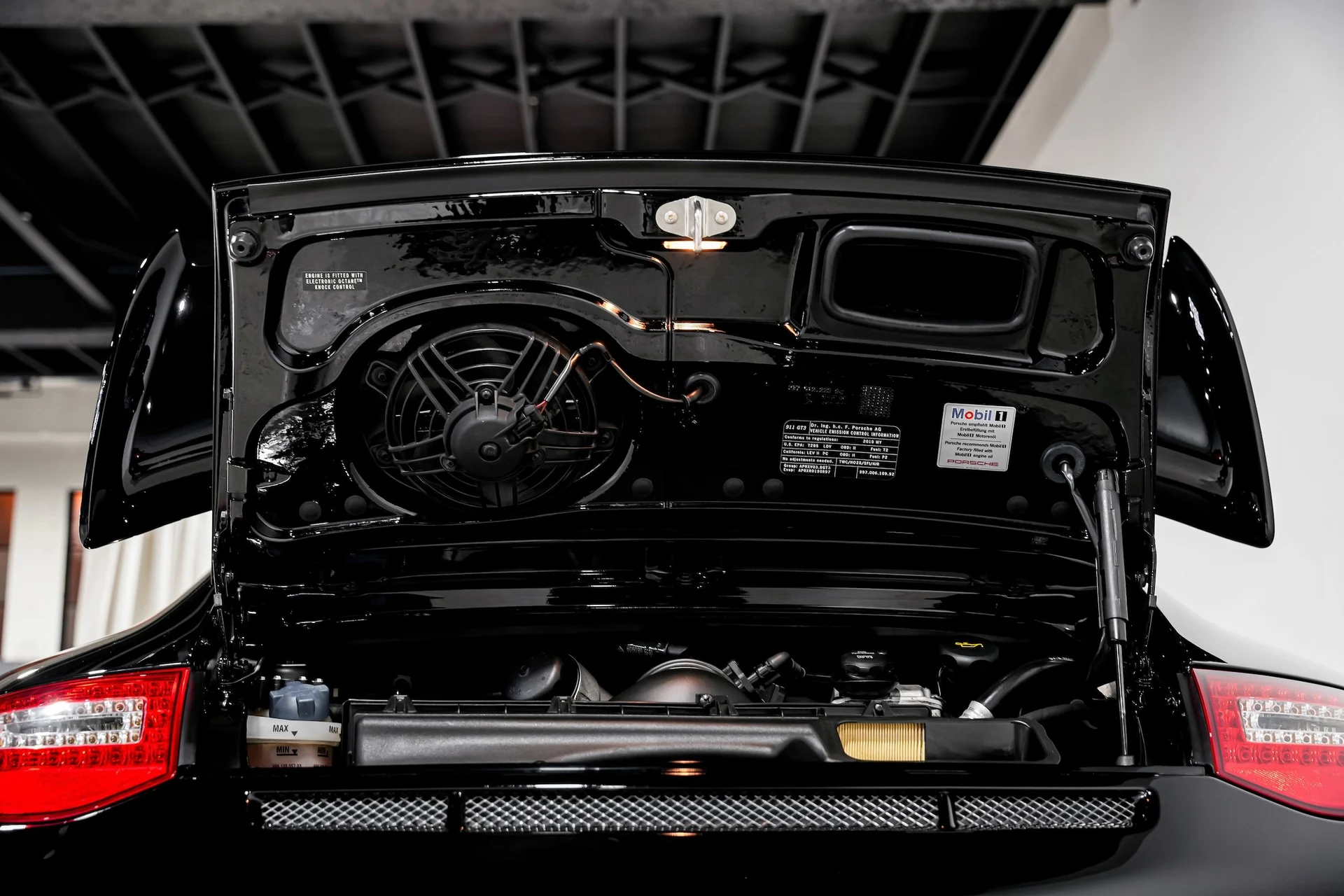 mph035_3738494323_b3ae70f3e84bd318460c61cc44c1180cx_bee43612a5