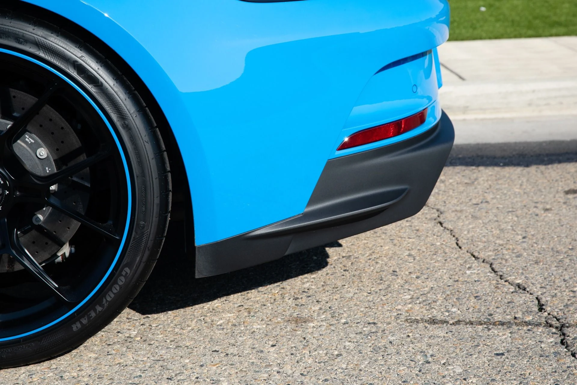 mph035_37386486_Used_2022_Porsche_911_GT_3_1769043467_a610384165