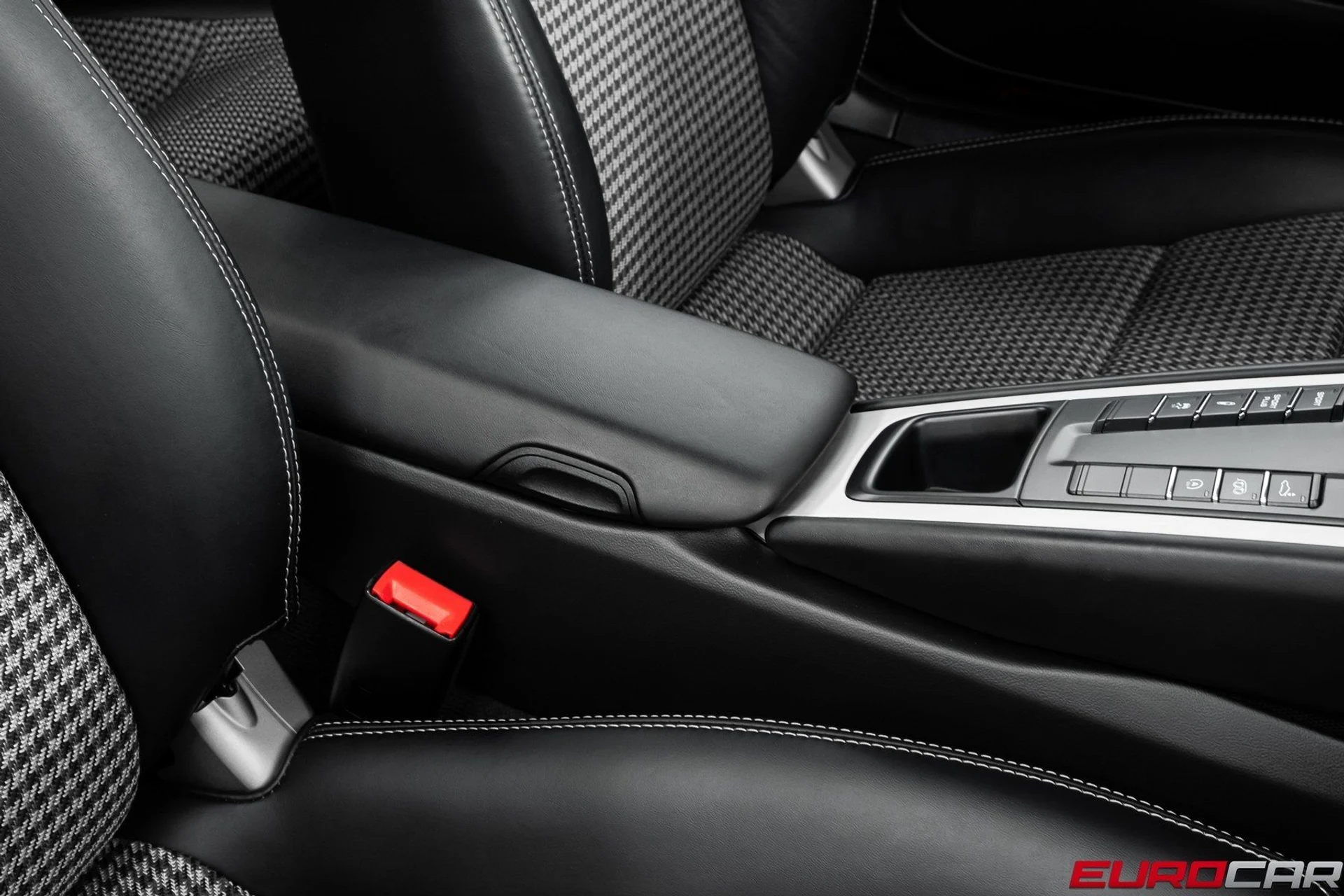 mph035_3742835597_image_36_2cb098e899