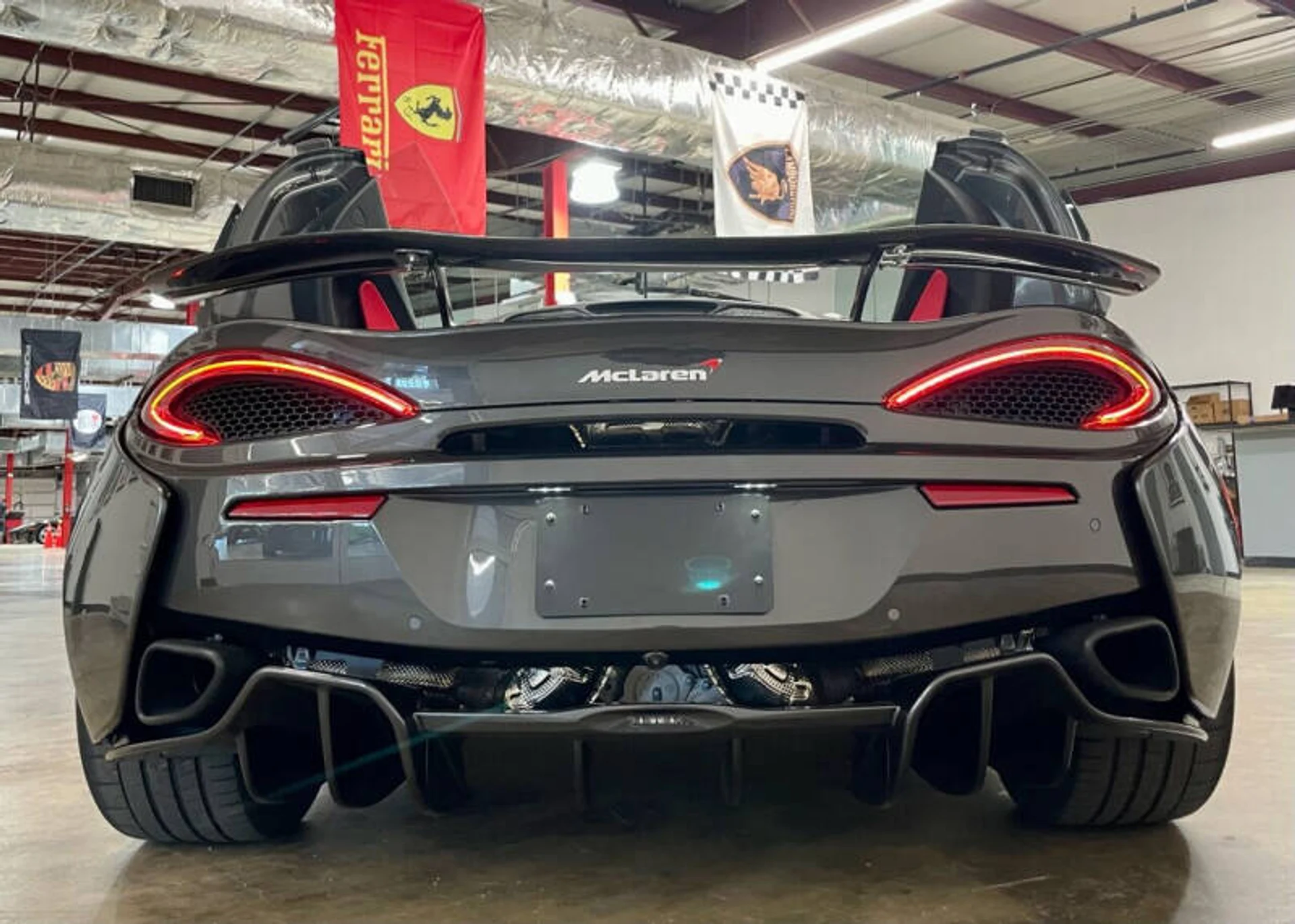 mph035_3749201356_2017_mclaren_570gt_base_2dr_coupe_f0e0db957d