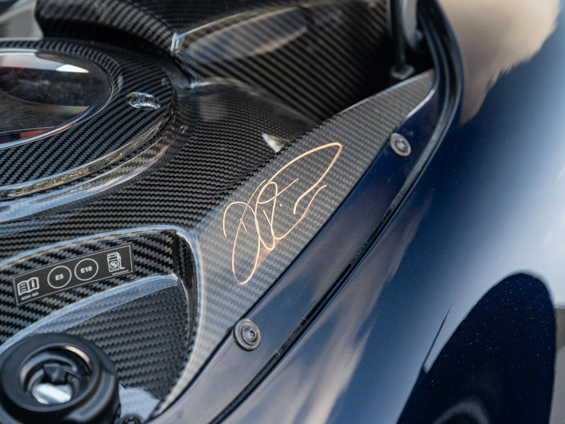mph035_3764559718_Used_2021_Mc_Laren_Elva_1778529720_8737c591b6
