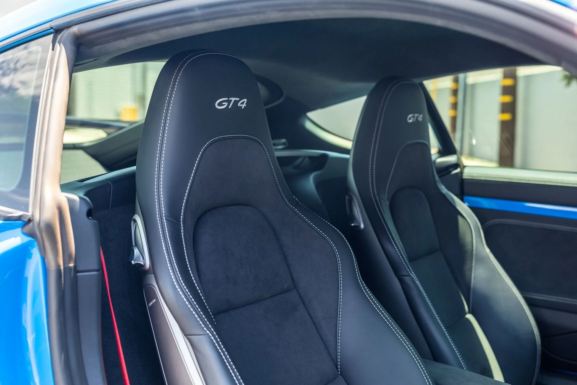 mph035_3791102521_Used_2023_Porsche_718_Cayman_GT_4_1721258215_d80ee560ab