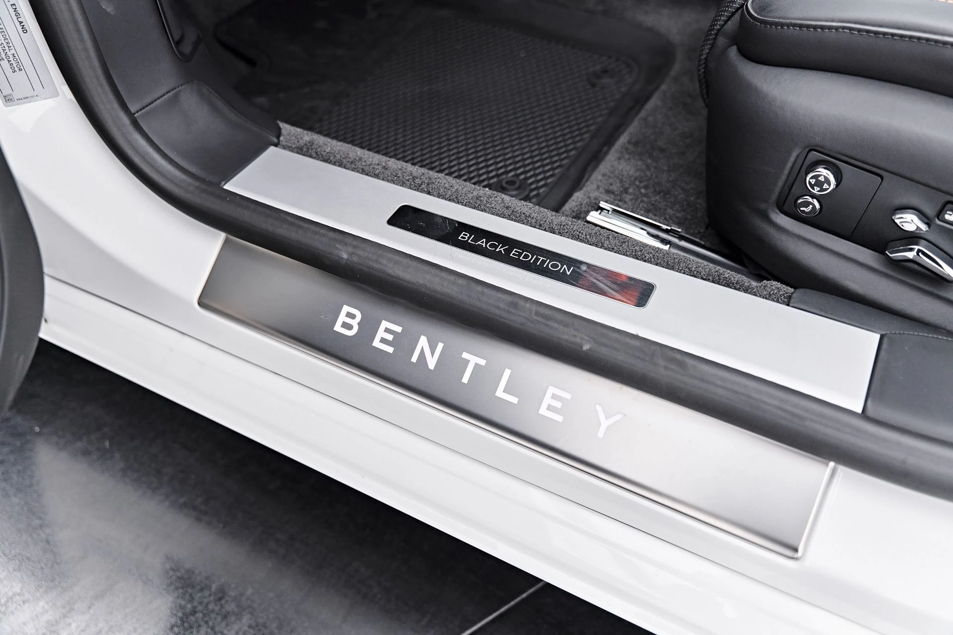 mph035_3809368685_Used_2025_Bentley_Flying_Spur_Black_Edition_1790368087_e2c56aca99