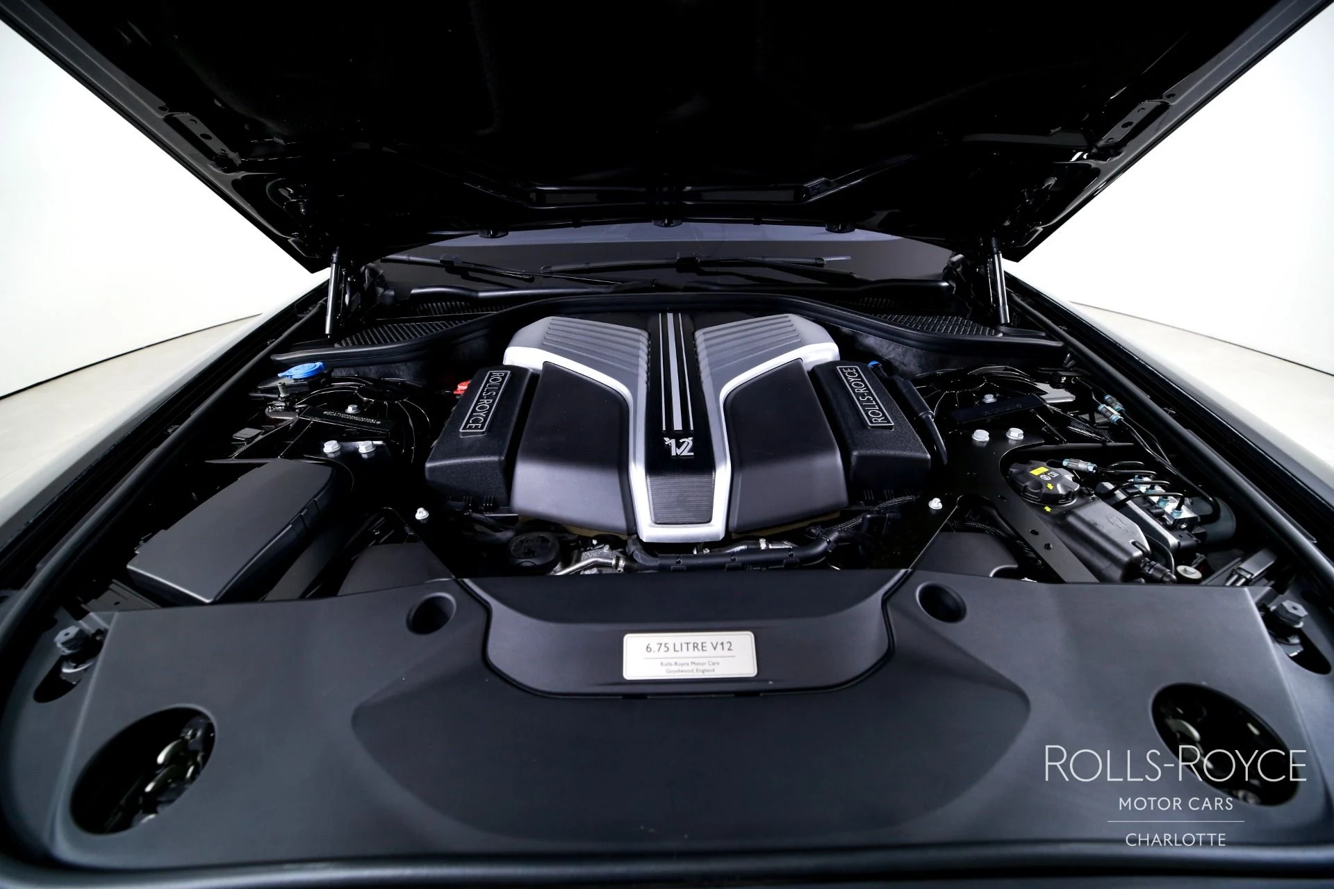 mph035_3819593923_Used_2021_Rolls_Royce_Ghost_1789147066_010469a234
