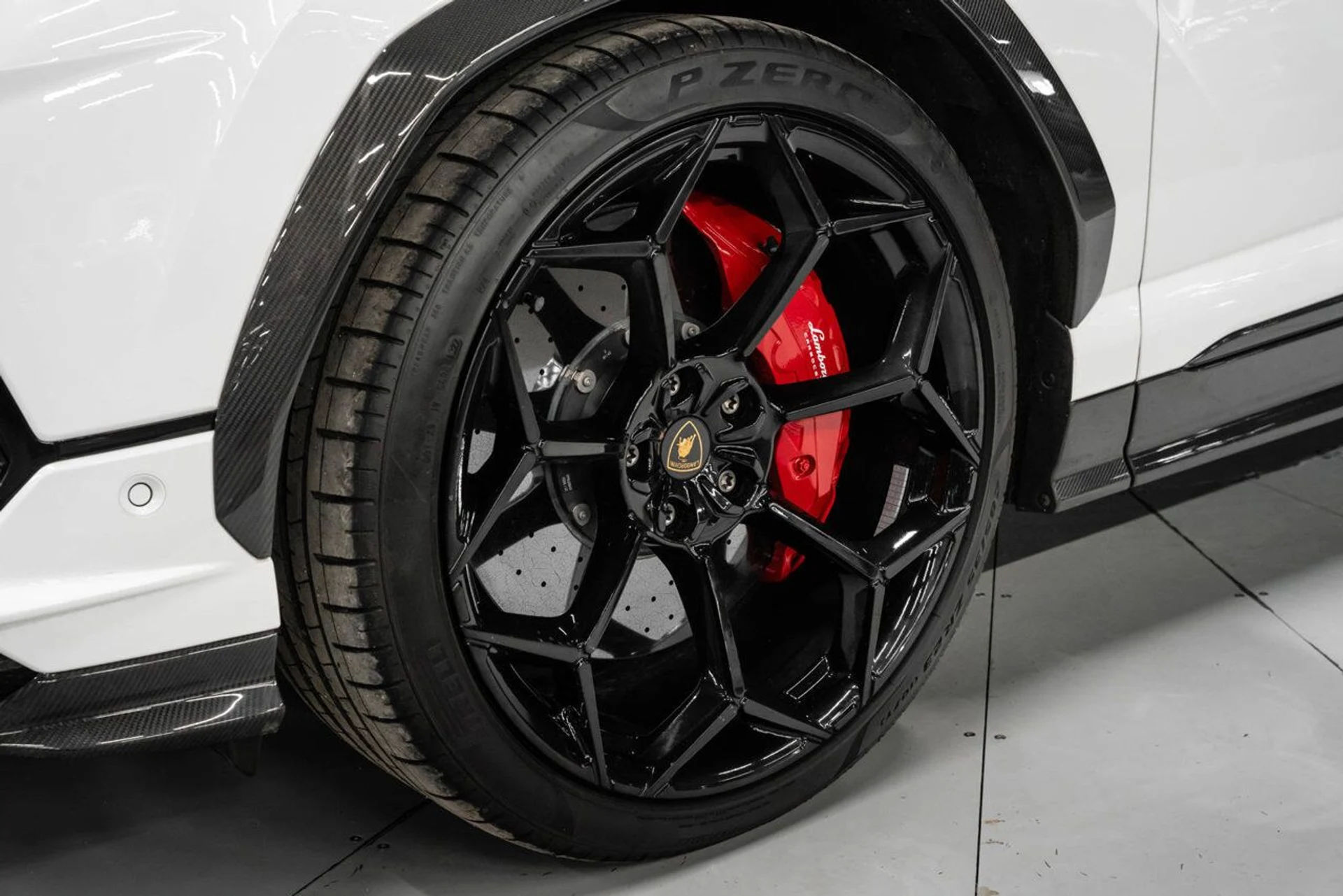 mph035_3821127601_lamborghini_urus_2023_2085efc2a7