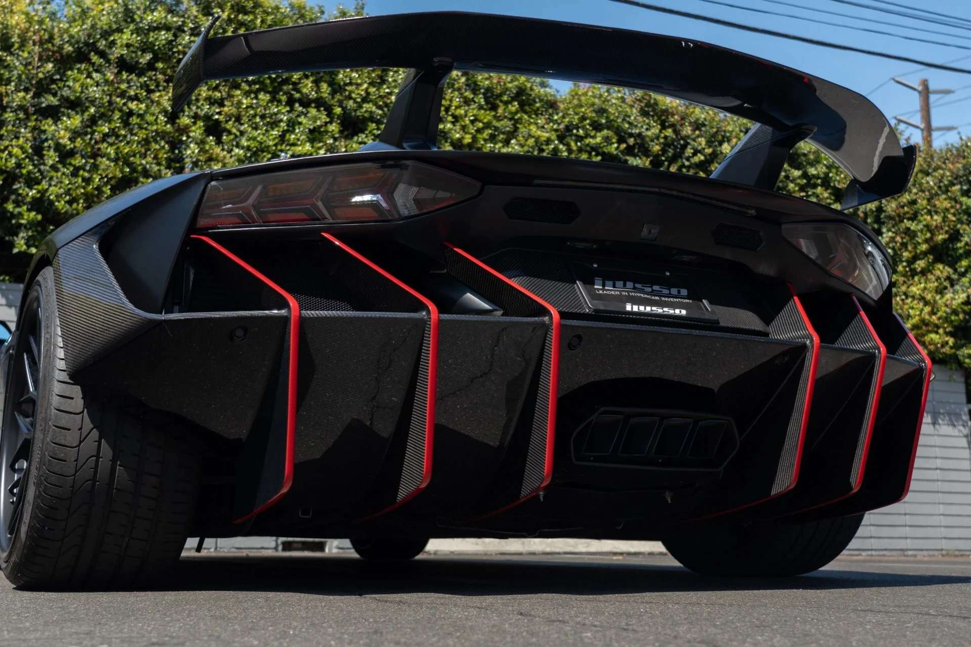 mph035_3831342510_Used_2015_Lamborghini_Aventador_LP_700_4_1758316803_be5d16eab9