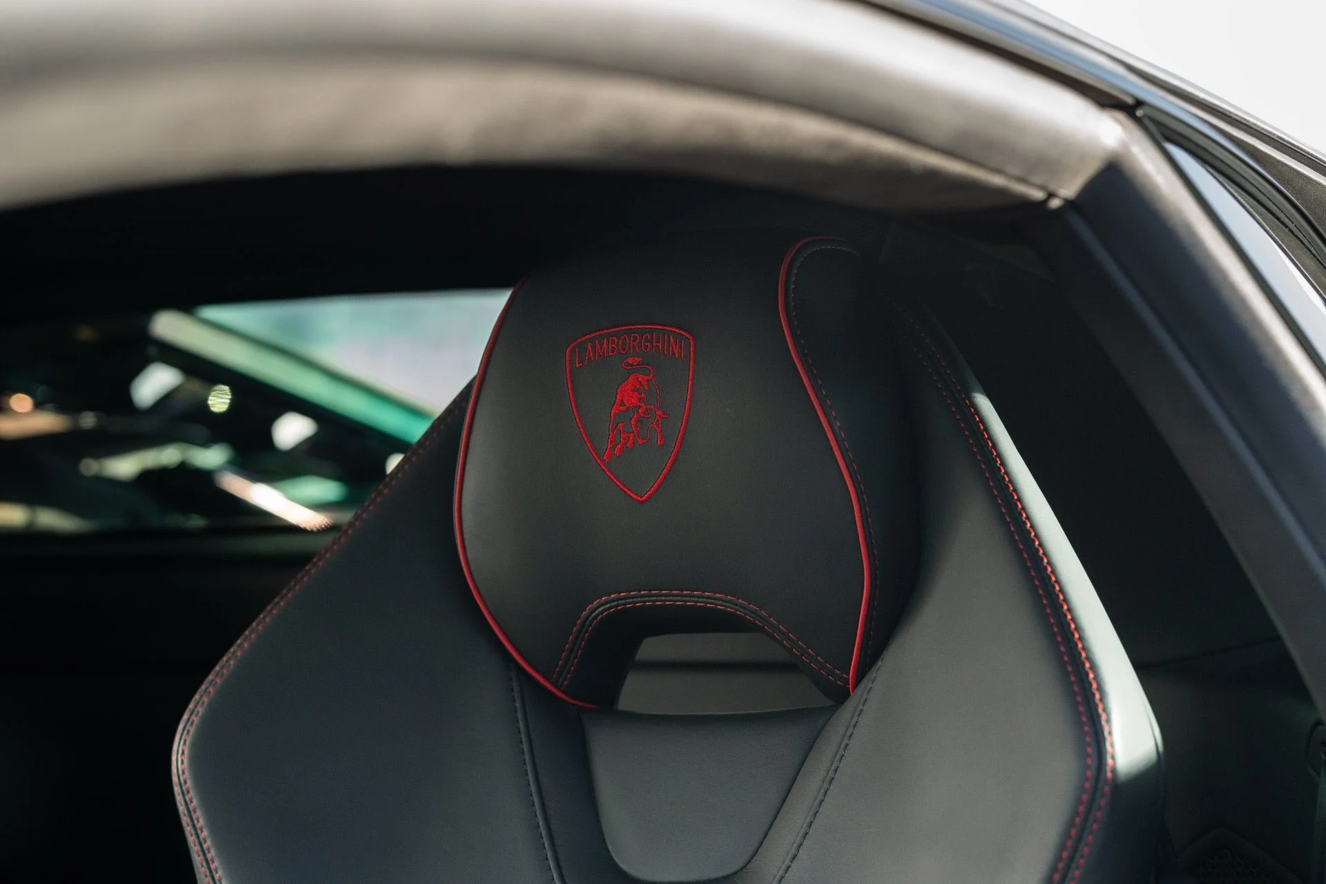 mph035_3840726228_Used_2020_Lamborghini_Huracan_EVO_1769630384_a214dcc693