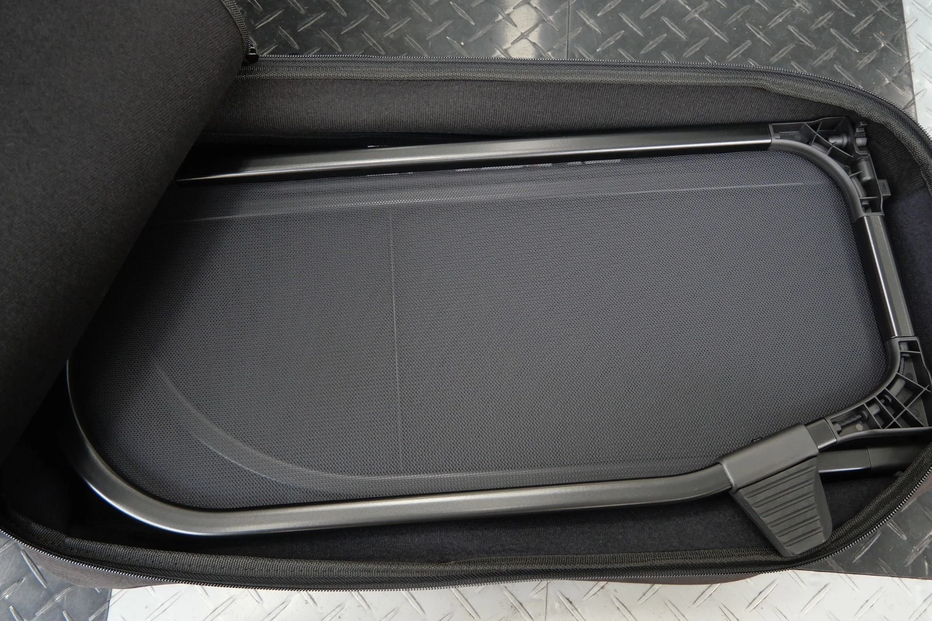 mph035_3857719041_Used_2022_Aston_Martin_DBS_Superleggera_Volante_715_Horsepower_Low_Miles_Two_Tone_Interior_1780071319_328048ffec