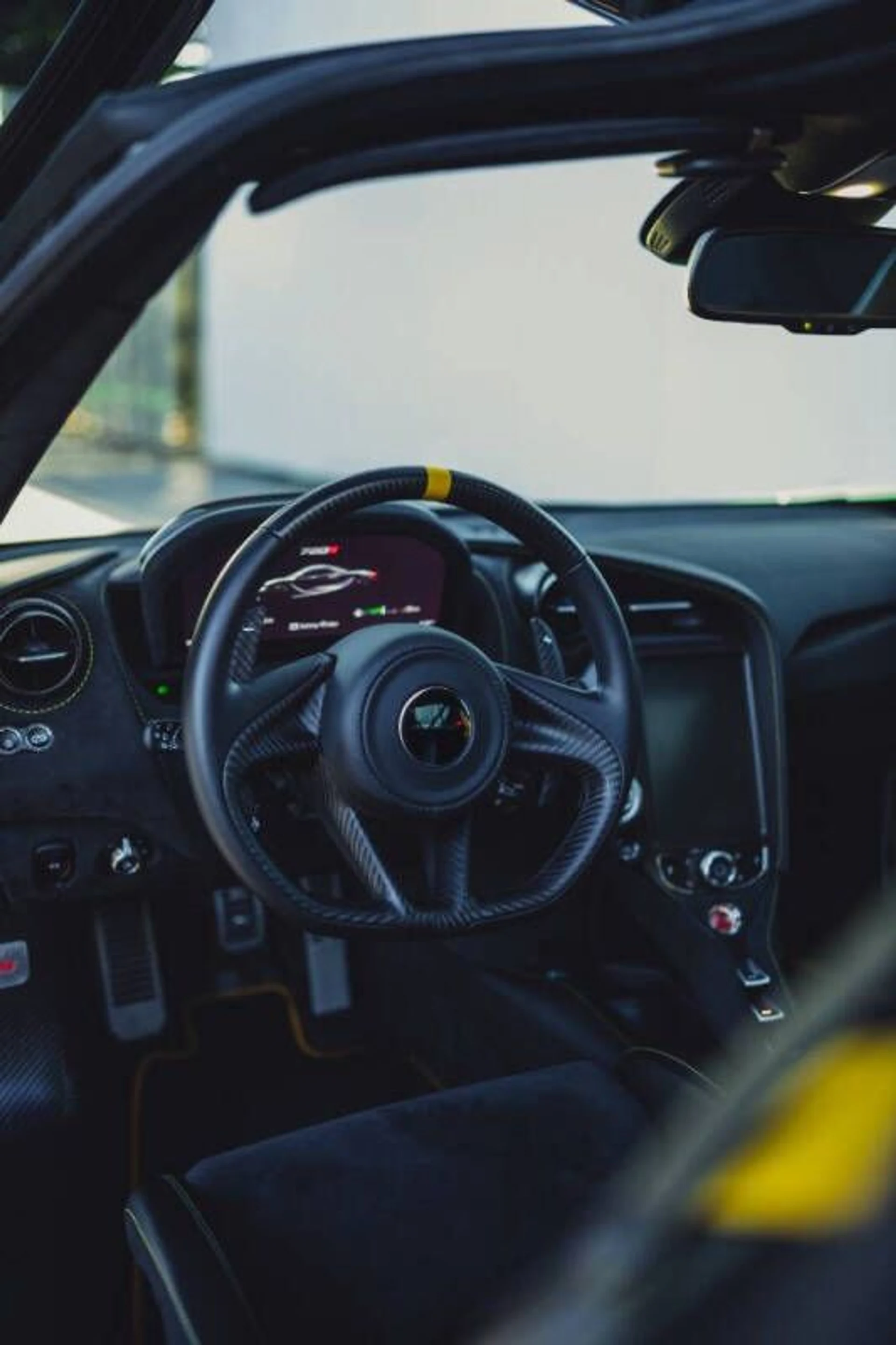mph035_3867075835_2018_mclaren_720s_performance_2dr_coupe_6a66a2b5b2