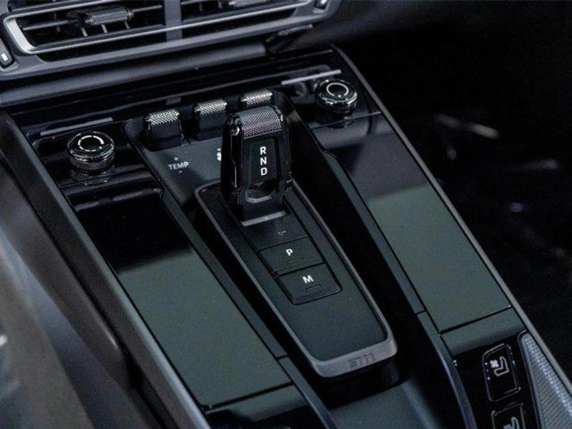 mph035_3879677154_4_C_Wj2_R6_A1t8_Q52_HCJ_5r_HA_2_W_Sx_So_dd5237045e