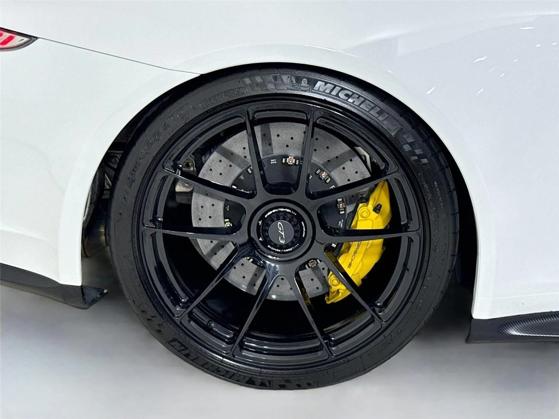 mph035_3904188163_94e0612fda903c9cec5833d06843e10e_71843698de