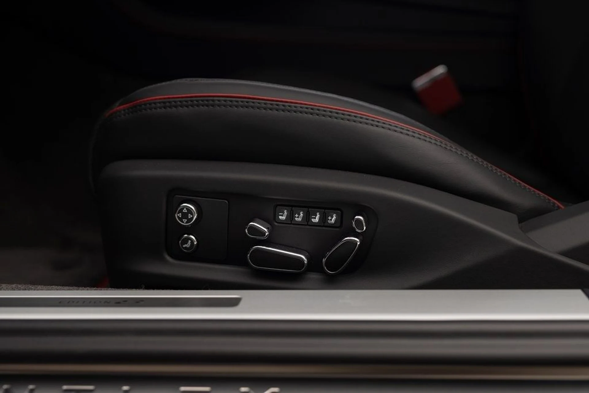 mph035_3910413654_8fa7399e20c92da1bab769cb52fd2cffx_25e80dc4af