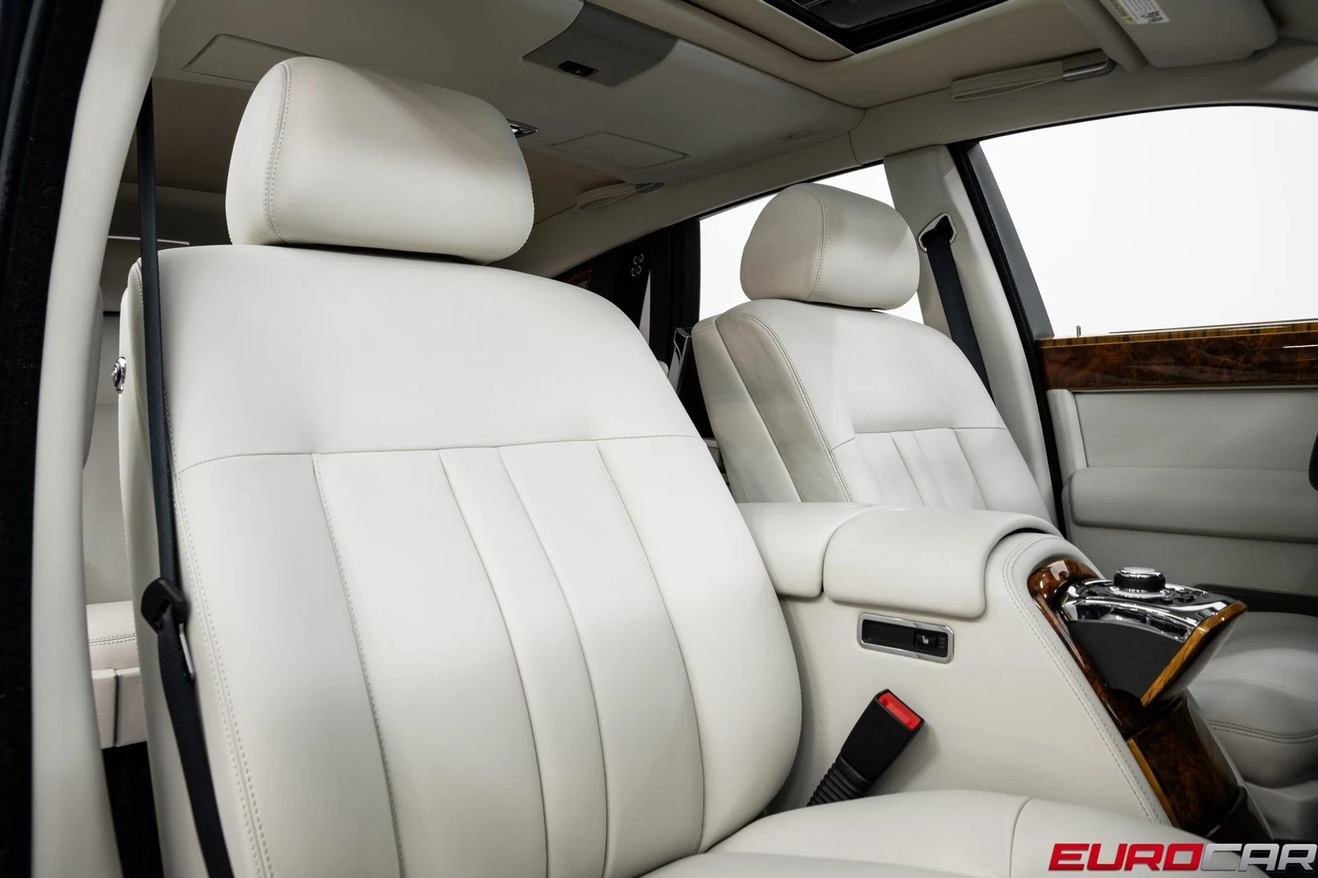 mph035_39205827_image_36_cb6e76fba5