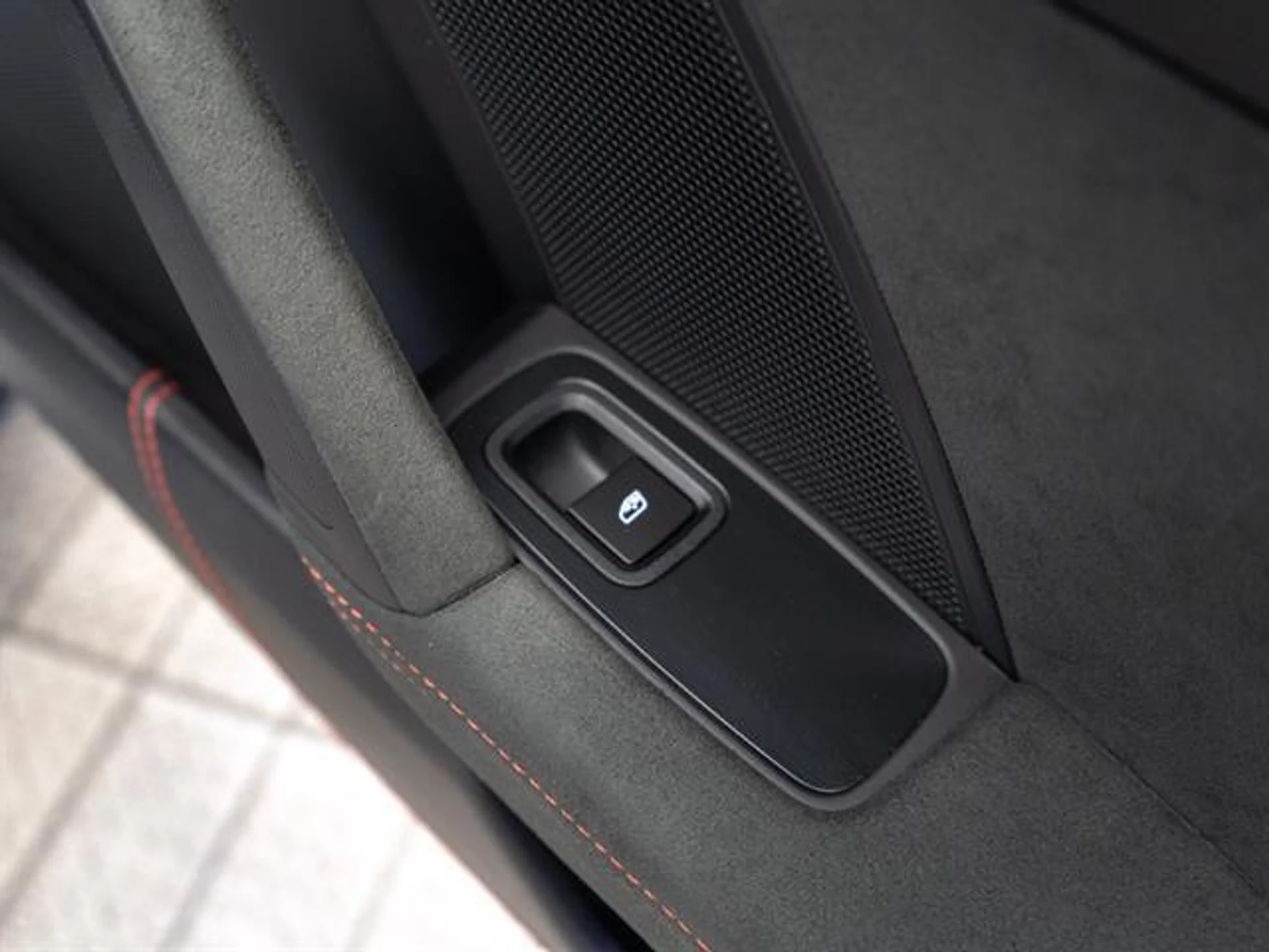 mph035_3937326873_Sja7uk_Tk_Gvp_H_6_QVU_Vy_F_IV_4nc_20f06a2ce7