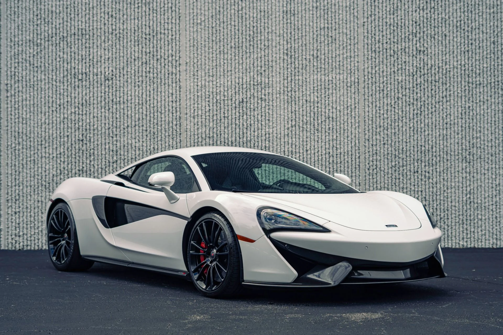 mph035_3945824943_Used_2016_Mc_Laren_570_S_w_a_236_K_MSRP_LOADED_w_MSO_Carbon_Options_1776279774_427bc2839b