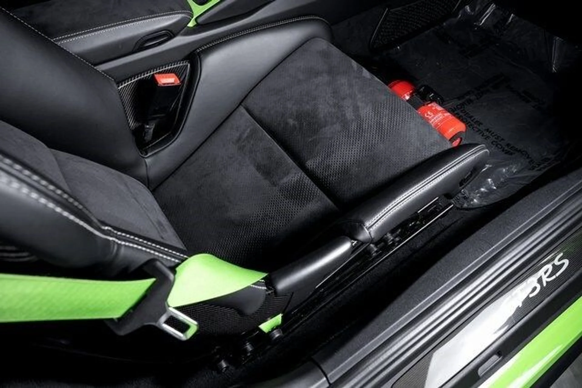 mph035_3952853551_254c00c0c9715b4d851cb8273e9fd80bx_d1e12d55aa