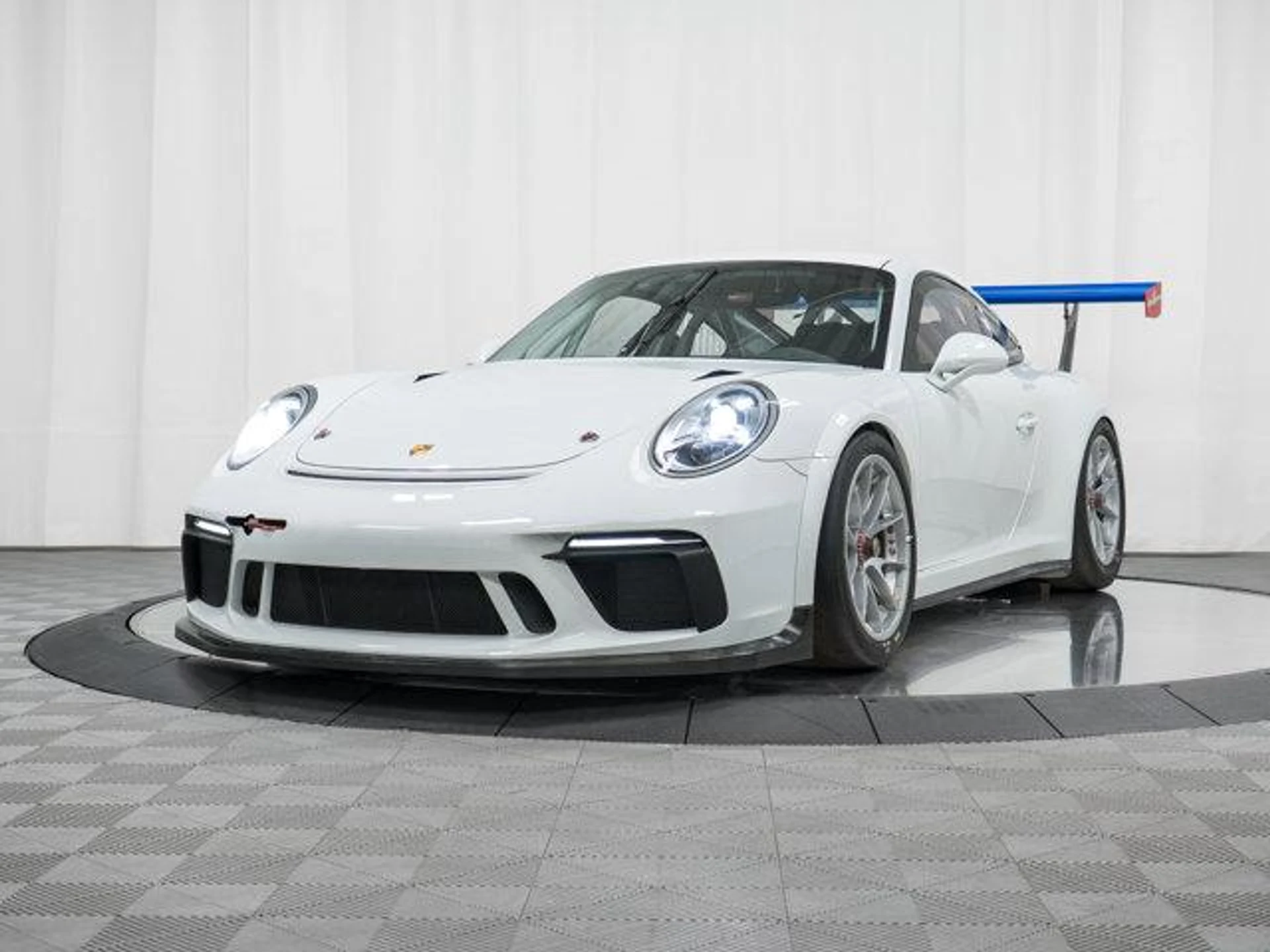 mph035_3965678377_avp_Nq_V_HB_AUW_Wai_Wk1_FF_8_J6_J_Kw_517d4fe656