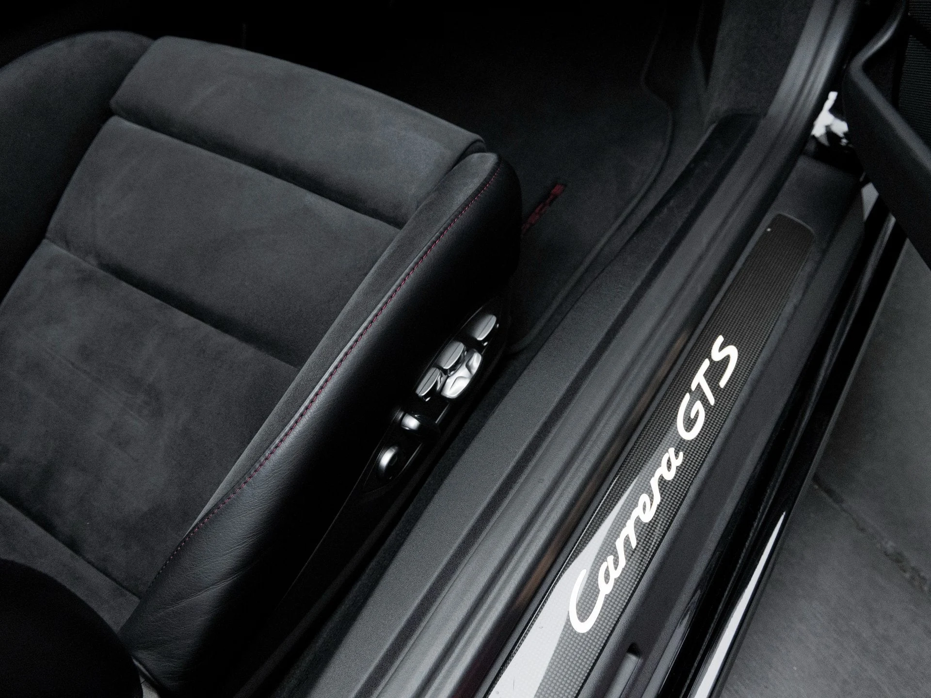 mph035_3975599377_36_64bd225189