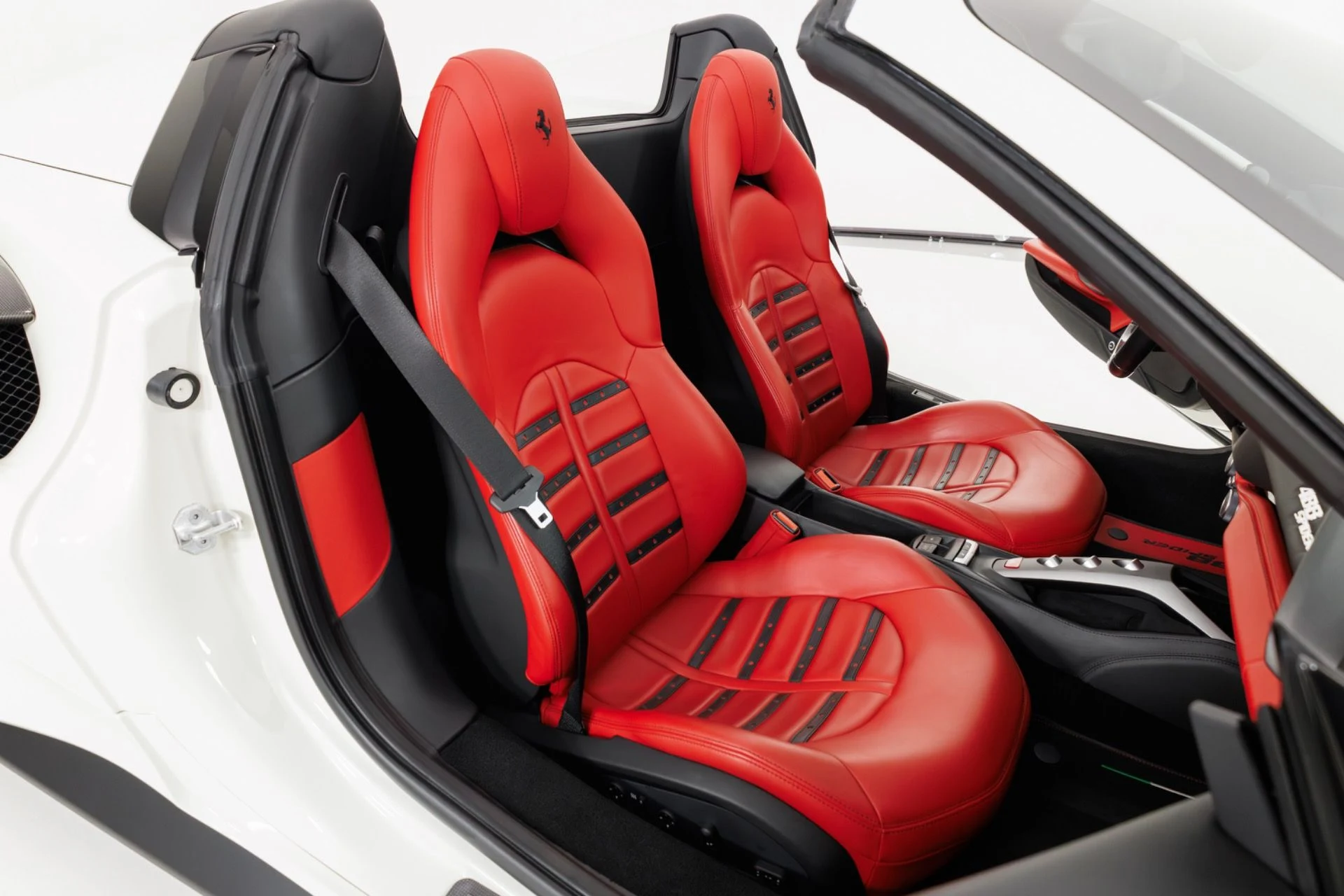 mph035_3994513362_Used_2017_Ferrari_488_Spider_1788390309_22597d1b3b