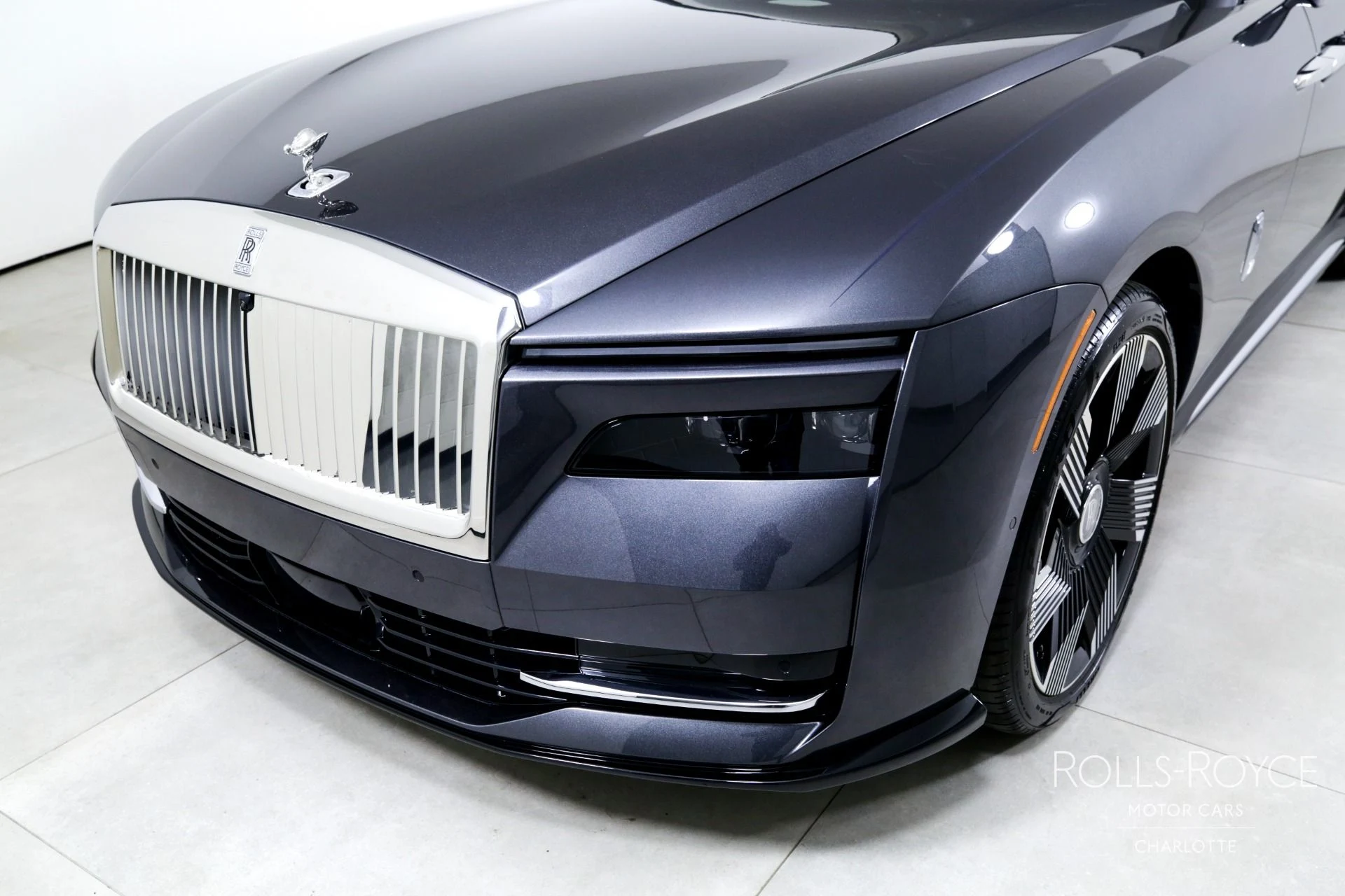 mph035_3994927901_Used_2024_Rolls_Royce_Spectre_1742932757_e89744dd4a