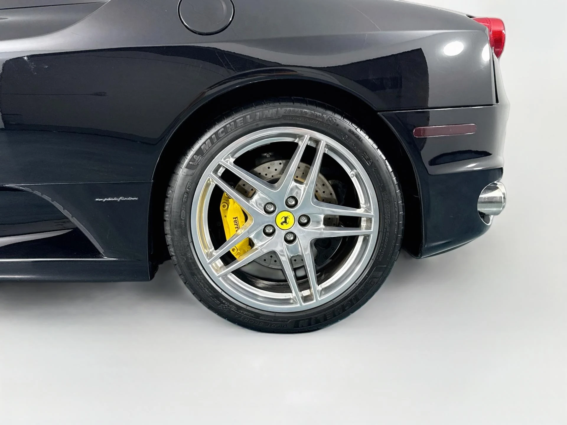 mph035_399707787_Used_2007_Ferrari_F430_F1_Spider_1786408567_c0c98eb841