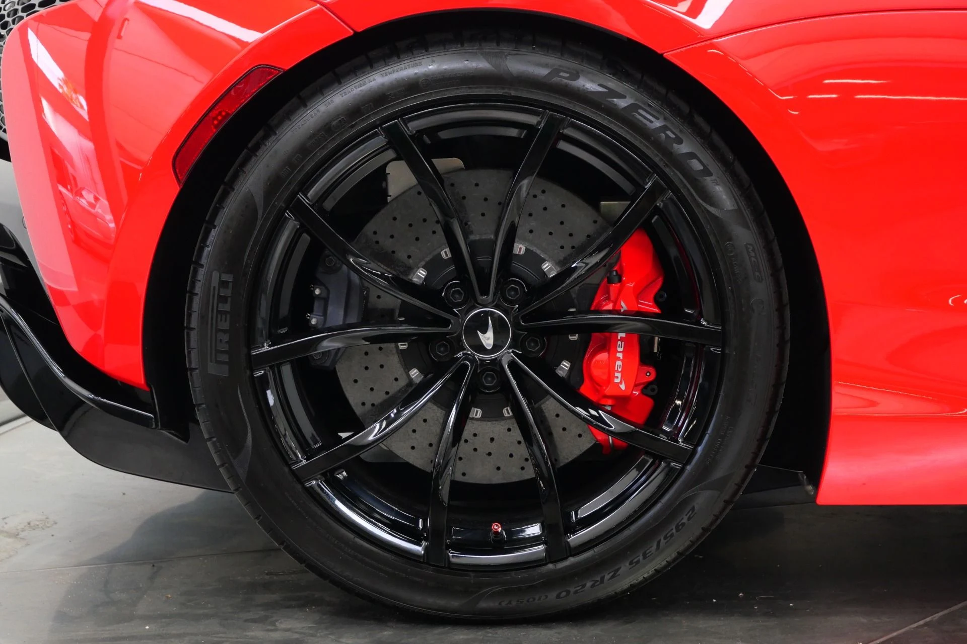 mph035_3998725584_Used_2024_Mc_Laren_Artura_Performance_Spec_Technology_Pack_1775235368_25c8129537