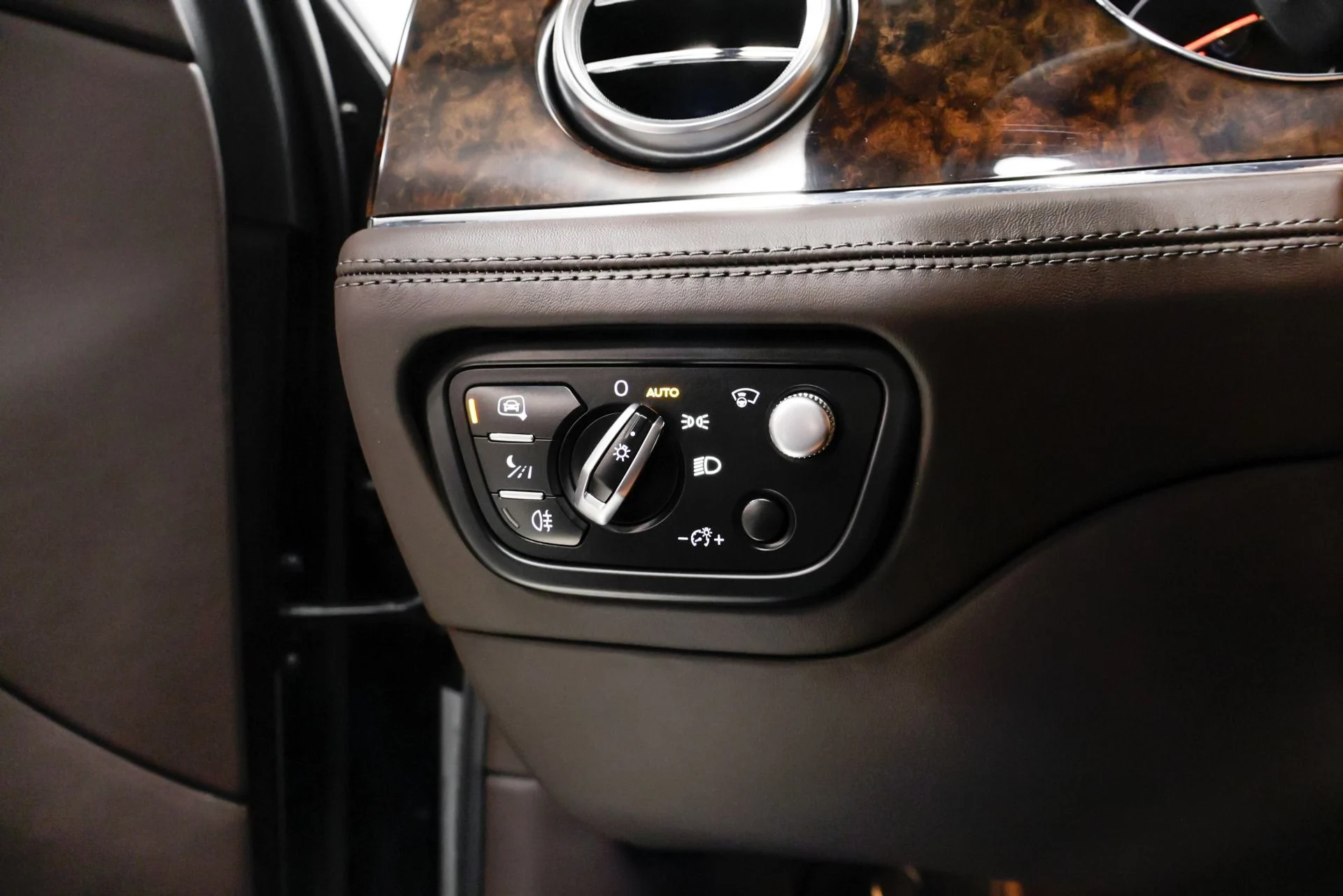 mph035_4003096966_Used_2020_Bentley_Bentayga_V8_1761664862_c67d44d276