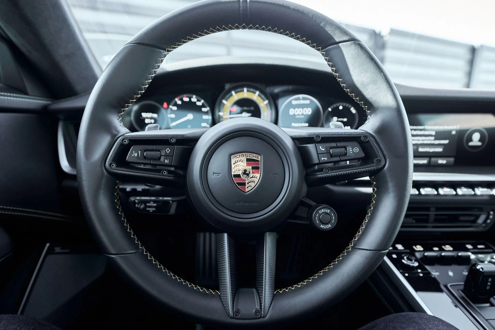 mph035_4014390274_Used_2023_Porsche_911_Turbo_S_1762306952_6c4b7b3c90