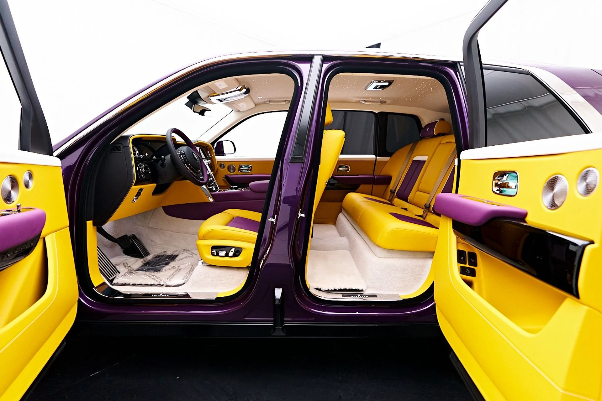 mph035_4027391719_Used_2025_Rolls_Royce_Cullinan_Base_1736646133_5471b7cda7