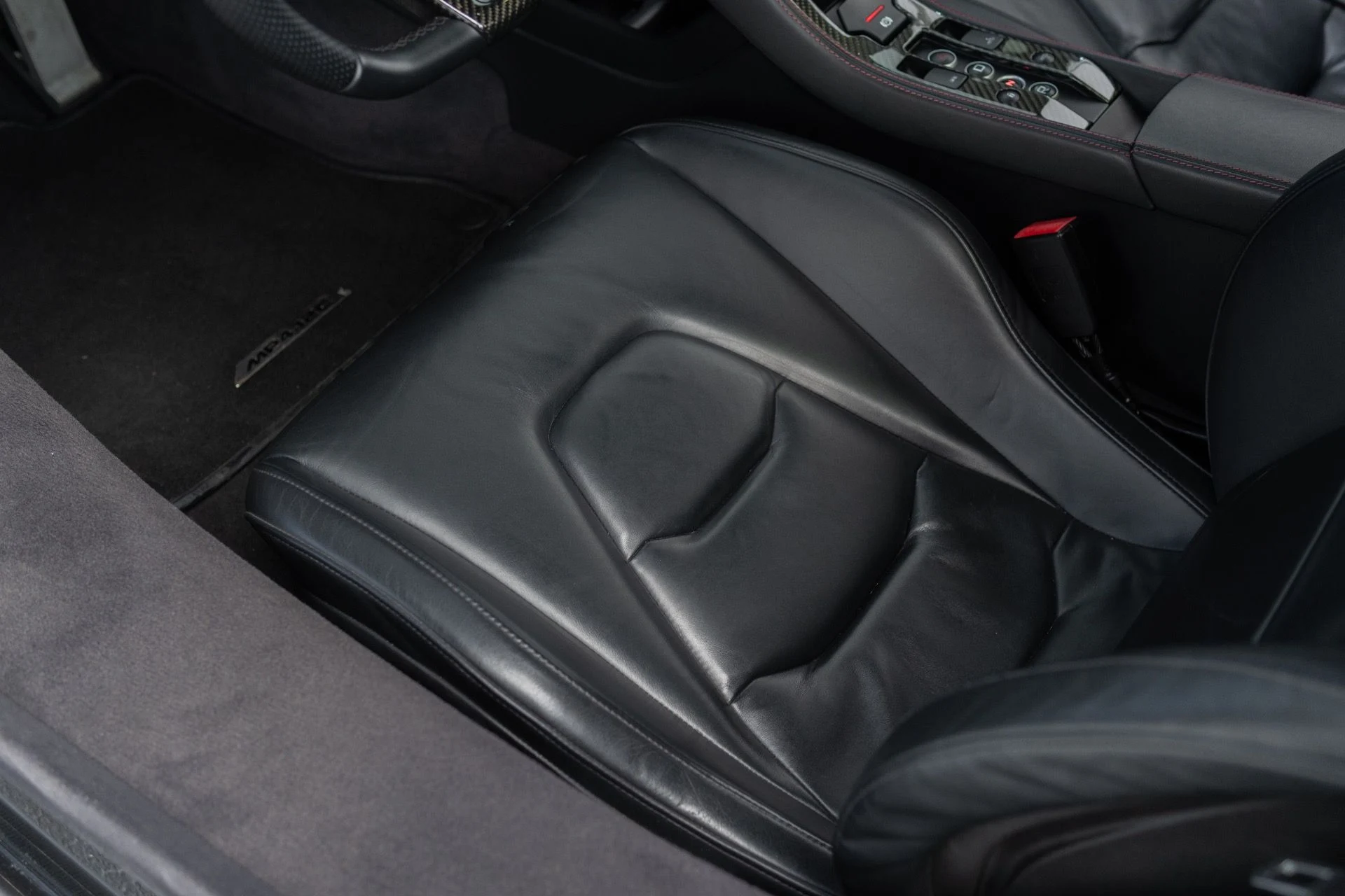 mph035_4032965899_Used_2013_Mc_Laren_MP_4_12_C_Spider_1769458558_5c980bd280