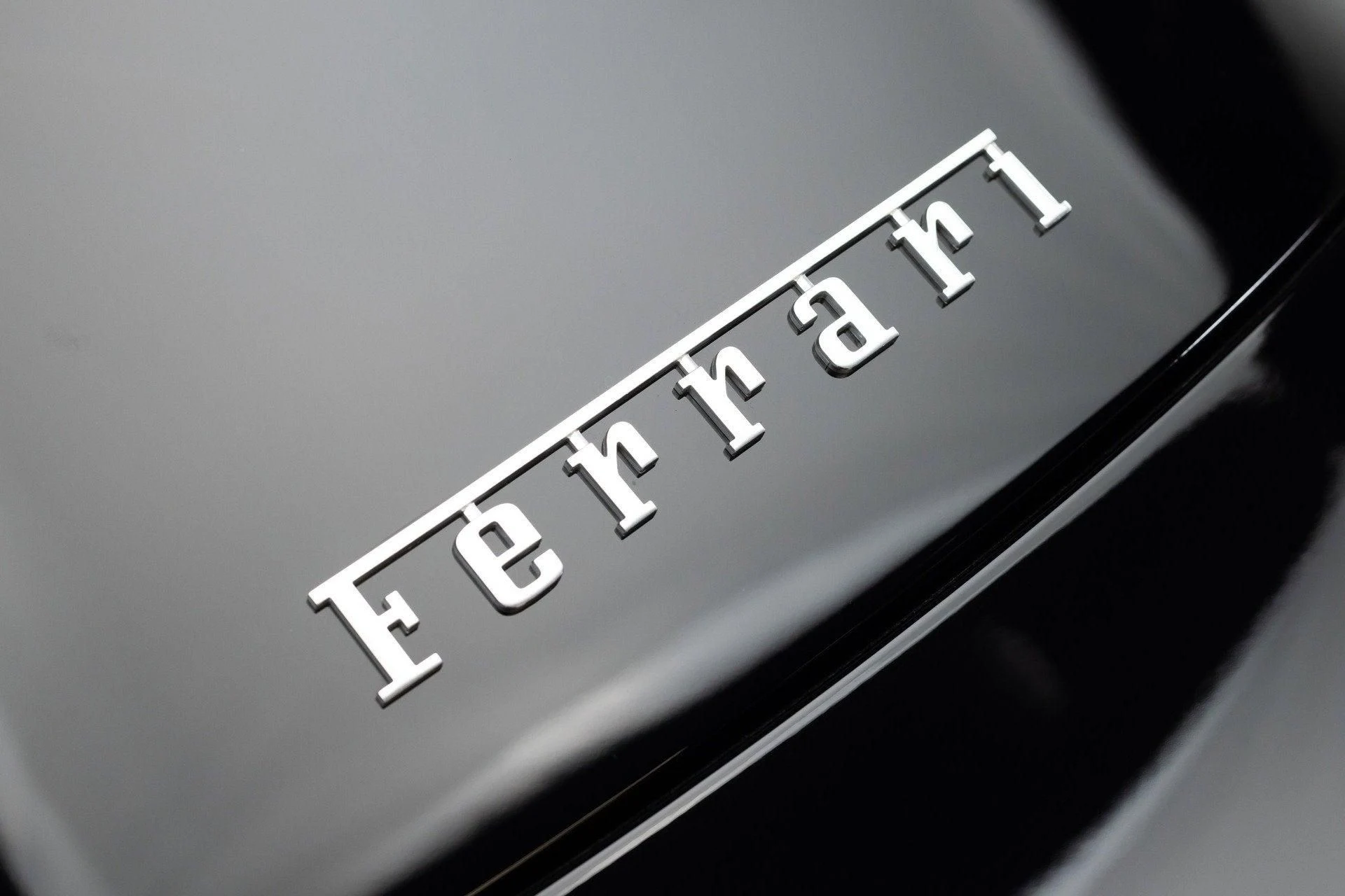 mph035_4038321080_Used_2022_Ferrari_Roma_1780581062_018a476f75
