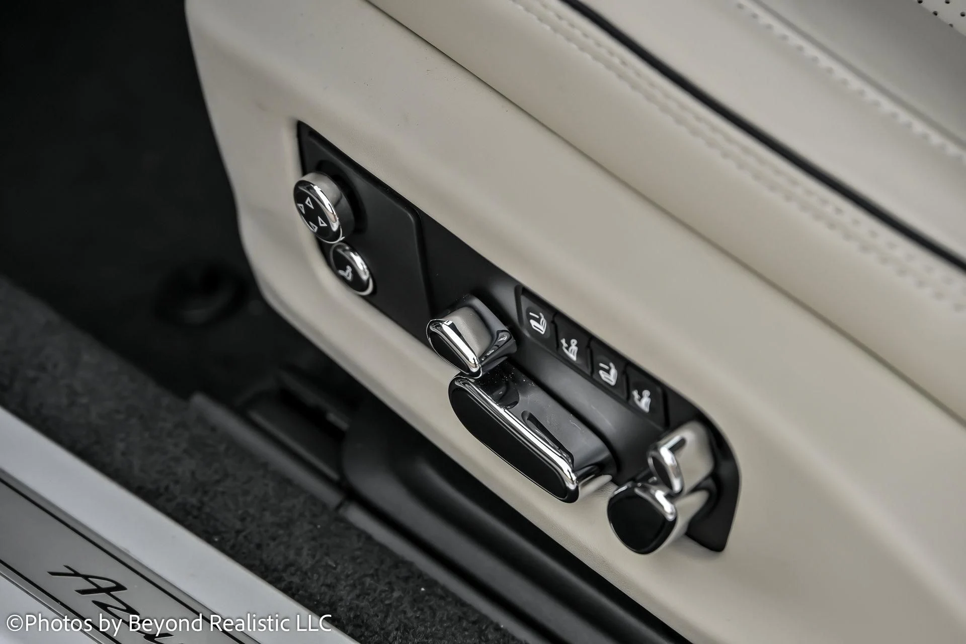 mph035_4055706434_Used_2024_Bentley_Continental_GT_Azure_Convertible_1761810998_cc469ae209