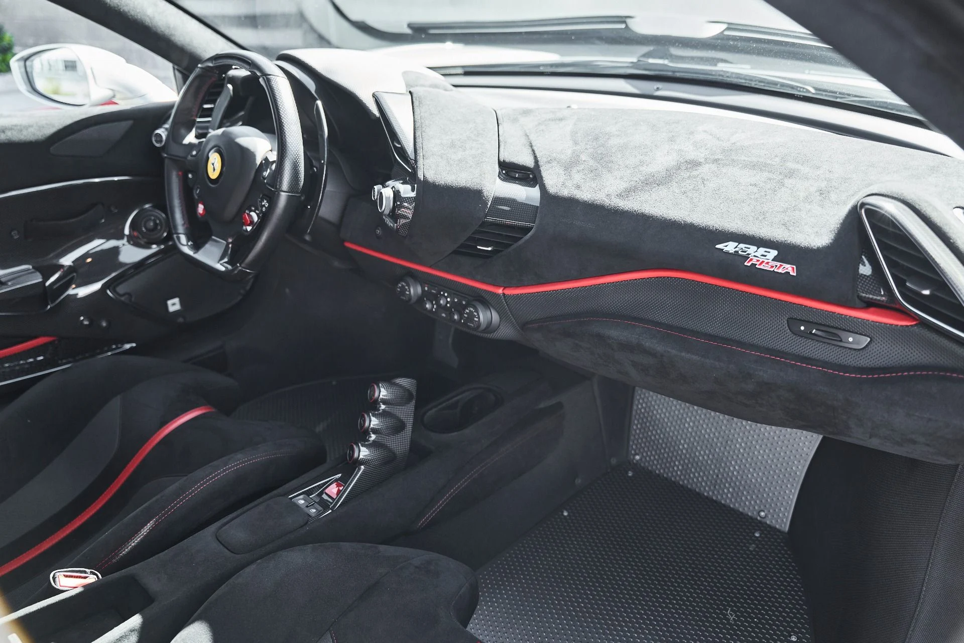 mph035_4062179194_Used_2020_Ferrari_488_Pista_Base_1780421263_fd76d0f76c