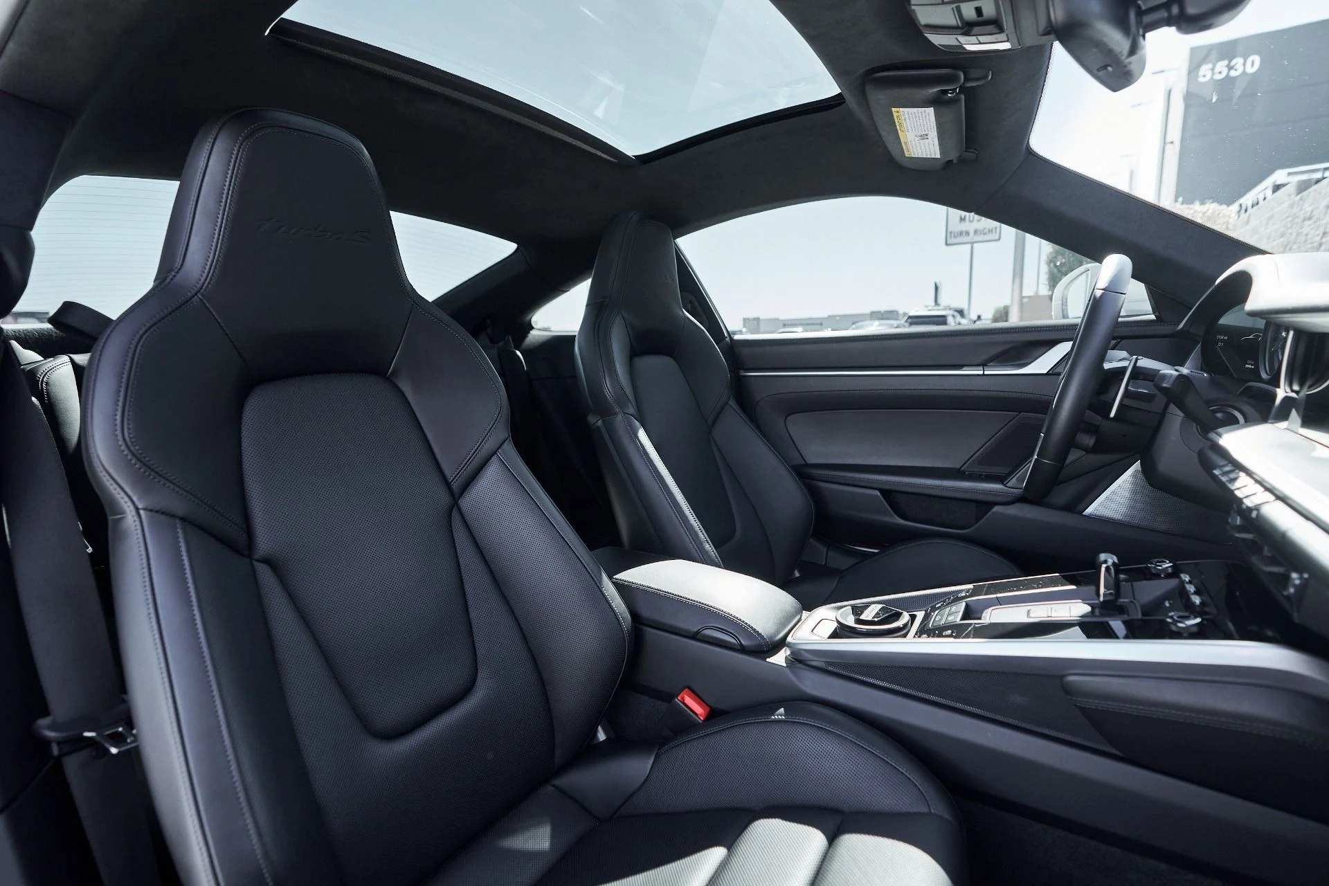 mph035_406387479_Used_2025_Porsche_911_Turbo_S_1762914270_fbb16f8a0e