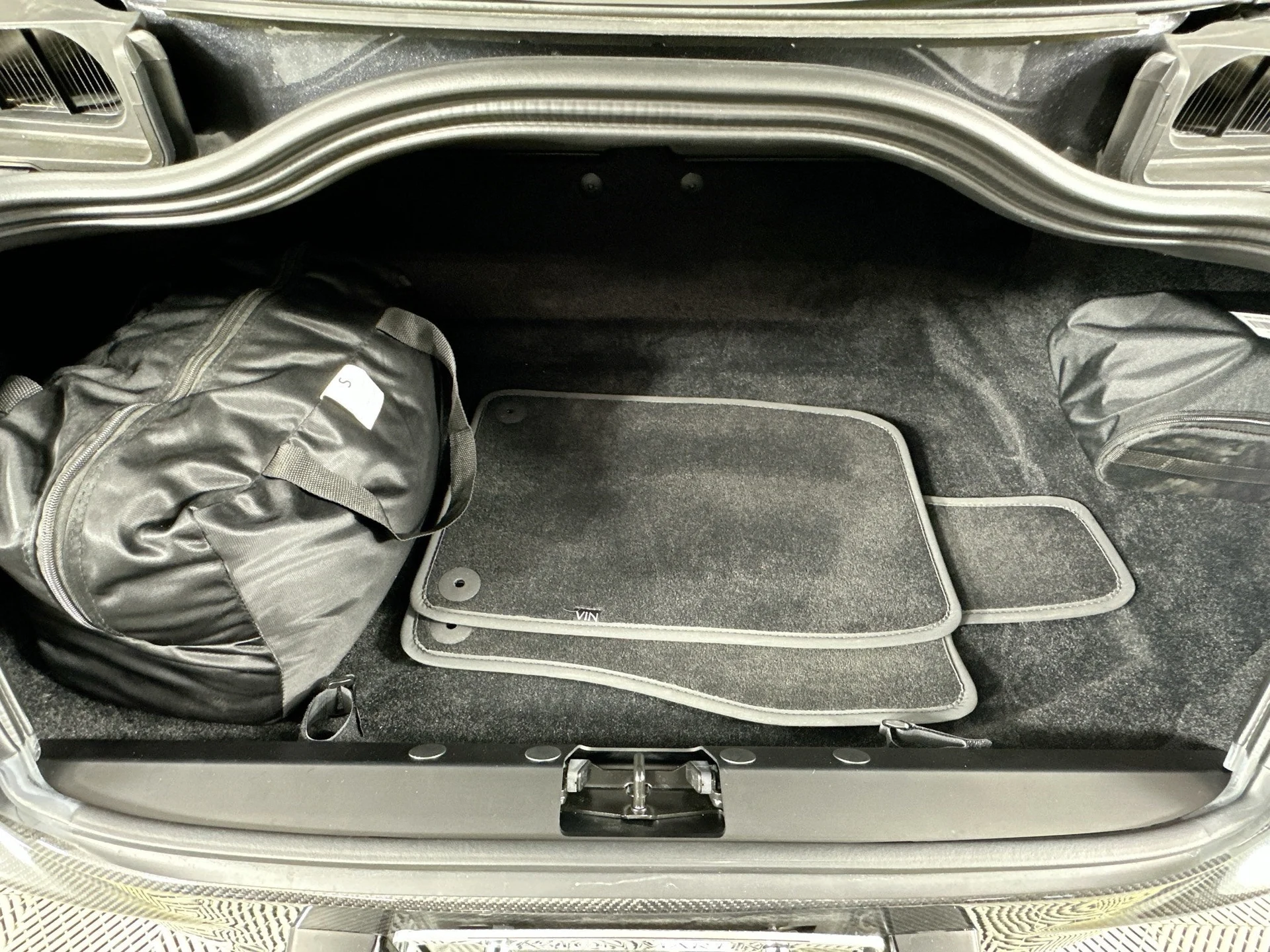 mph035_408877142_36_06f8b3c567