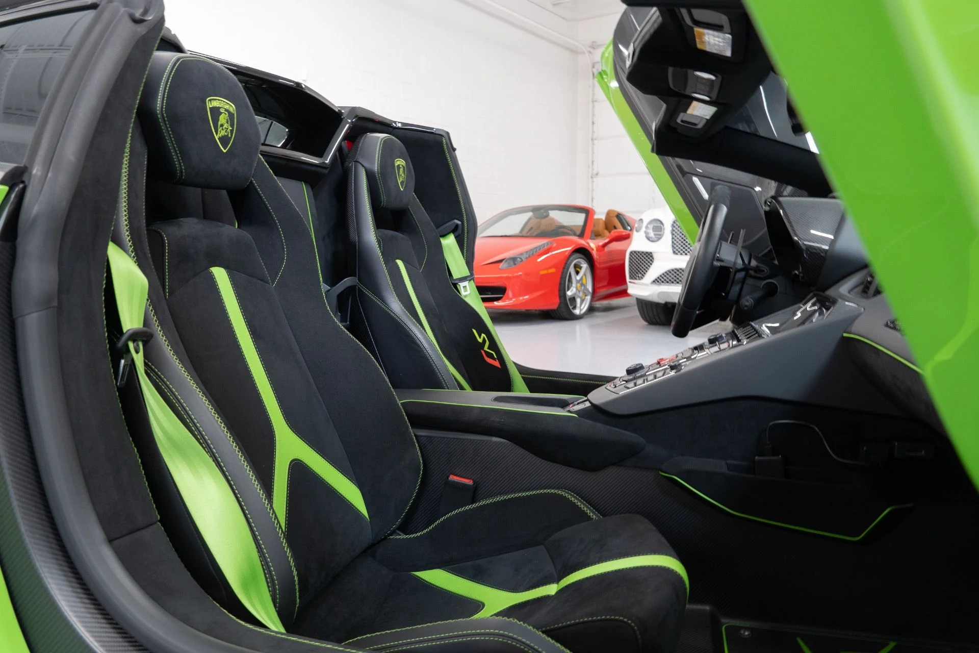 mph035_4092819284_Used_2021_Lamborghini_Aventador_LP_770_4_SVJ_1753475152_e771d85372