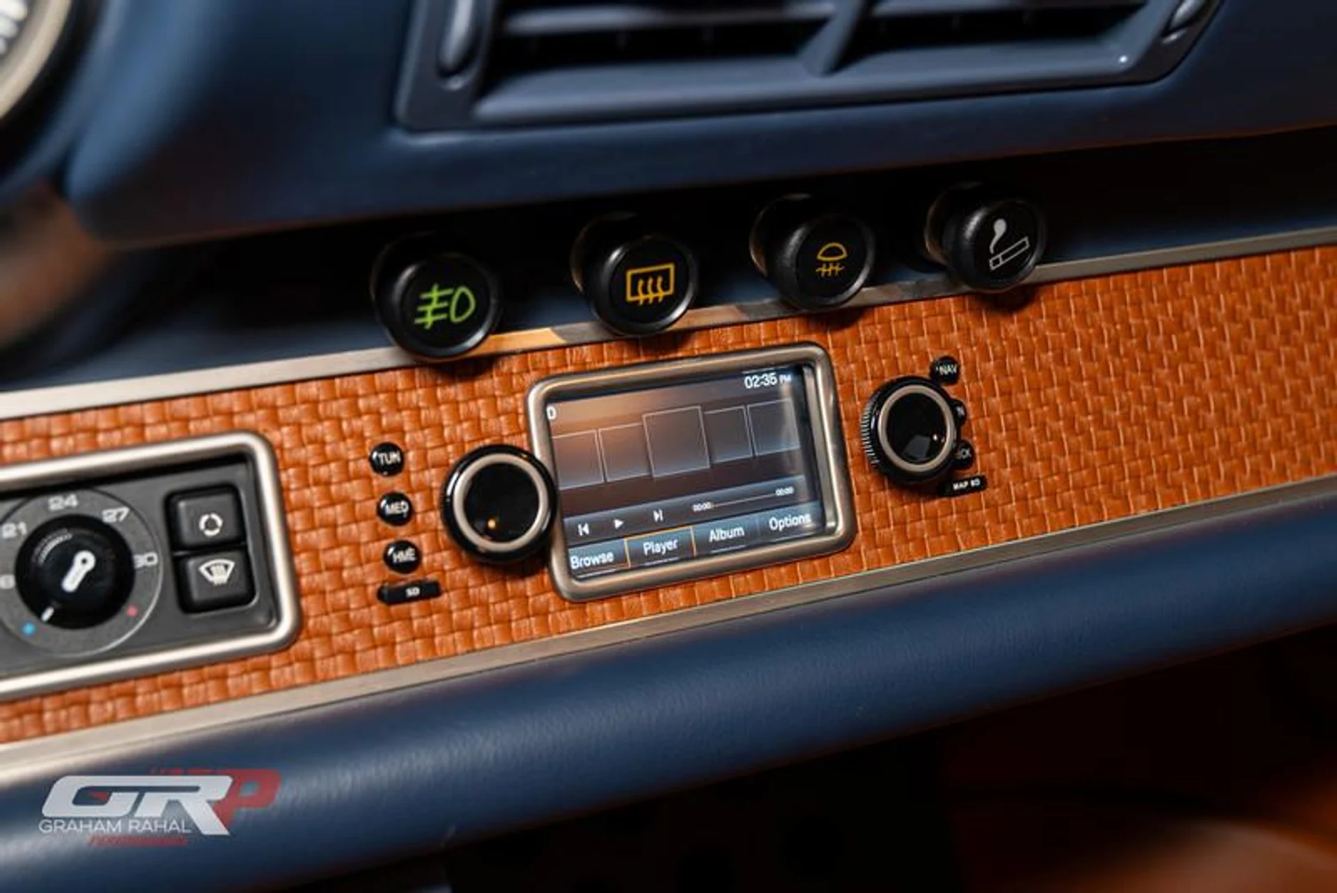 mph035_410121270_C152951_A_6_E99_438_D_BA_5_F_A90_E35042581_11608652c3