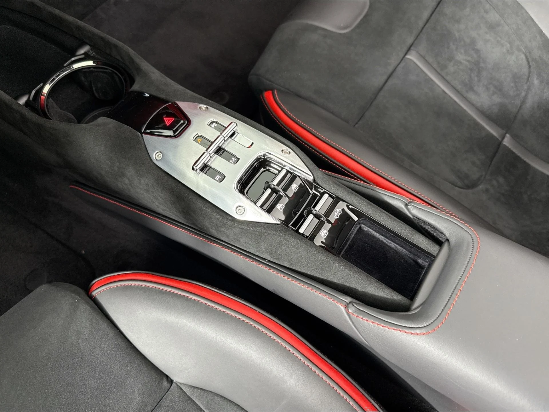 mph035_4106536906_Used_2025_Ferrari_SF_90_Spider_1784143811_7e4f15627c
