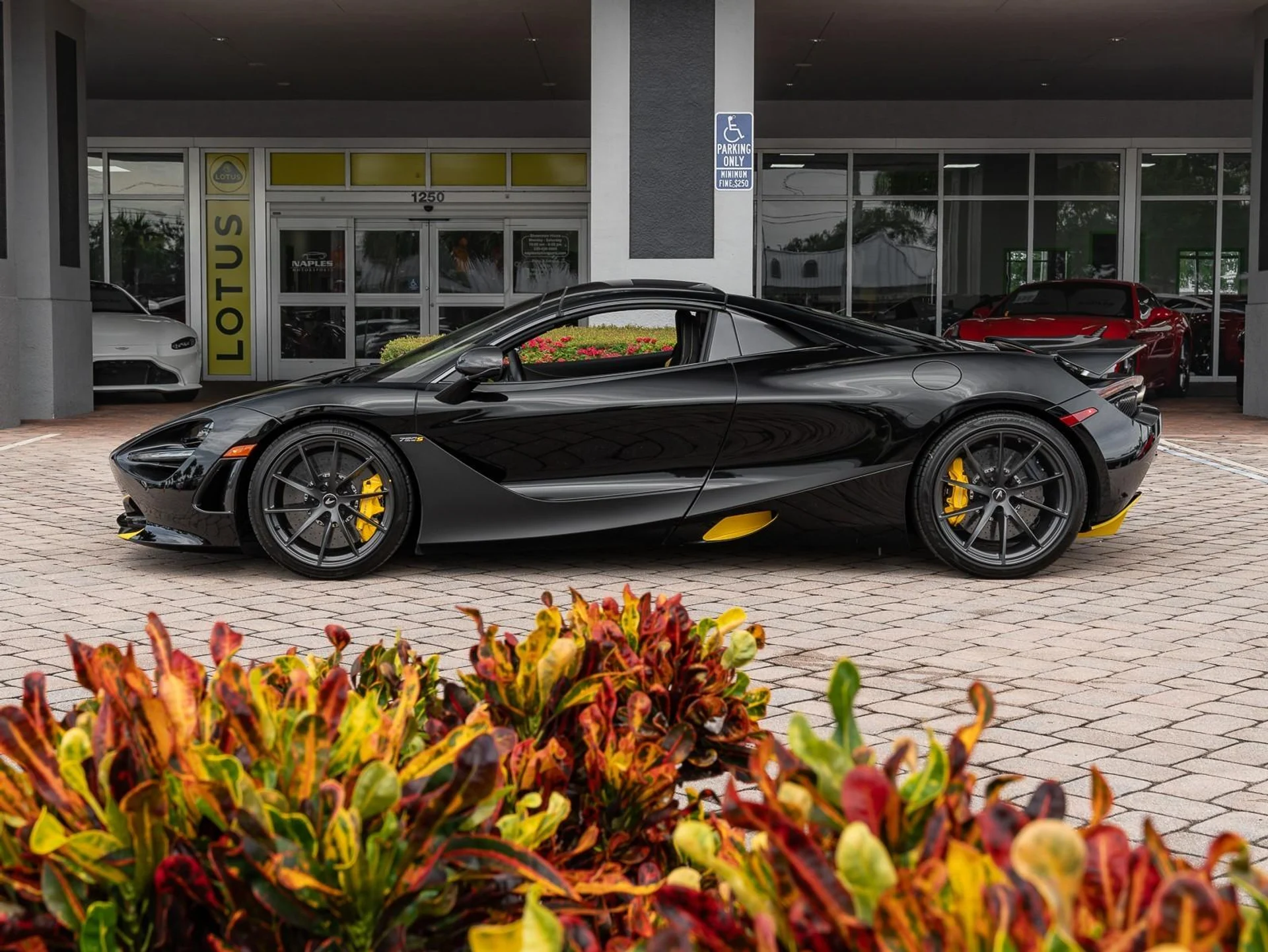 mph035_4110527645_Used_2022_Mc_Laren_720_S_1759766846_05ab09b906