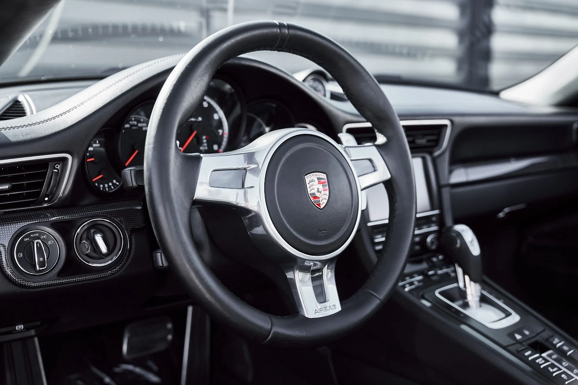 mph035_4135979516_Used_2014_Porsche_911_Turbo_S_1776734596_a1fc1a16f5