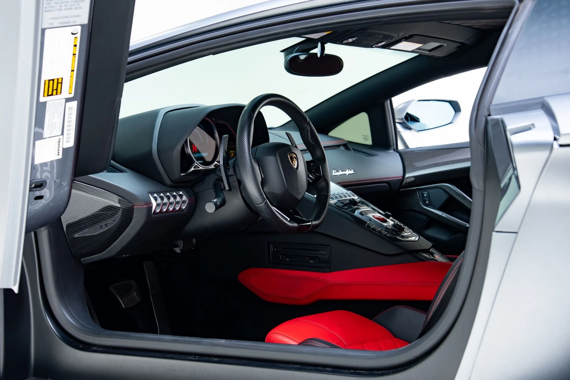 mph035_414139324_Used_2015_Lamborghini_Aventador_LP_700_4_1778261786_1f8b921c94
