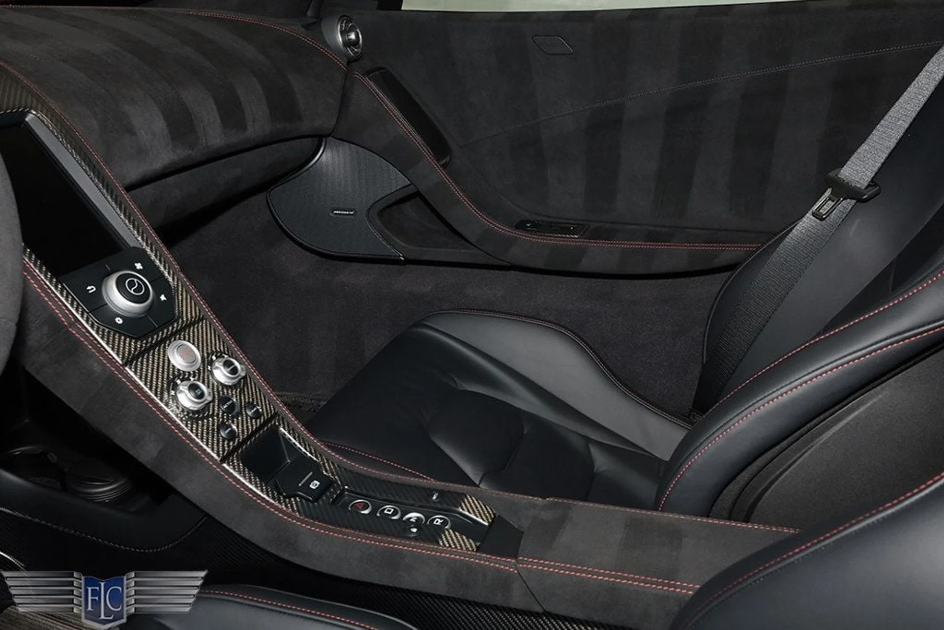 mph035_4144690439_used_2016_mclaren_675lt_msocoupe_9689_22917250_36_1024_b12ff4256a