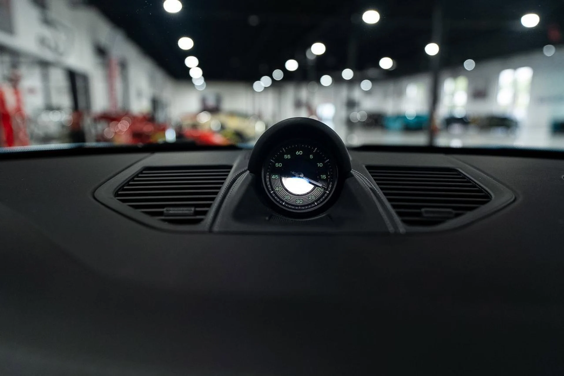 mph035_4157985852_eec7a6291372443a0d038850681aa64f_928796f153