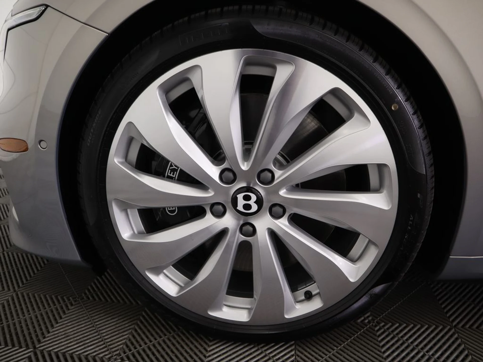 mph035_416285233_new_2026_bentley_continental_gtc_8119_22950938_36_1024_3400ec94b3